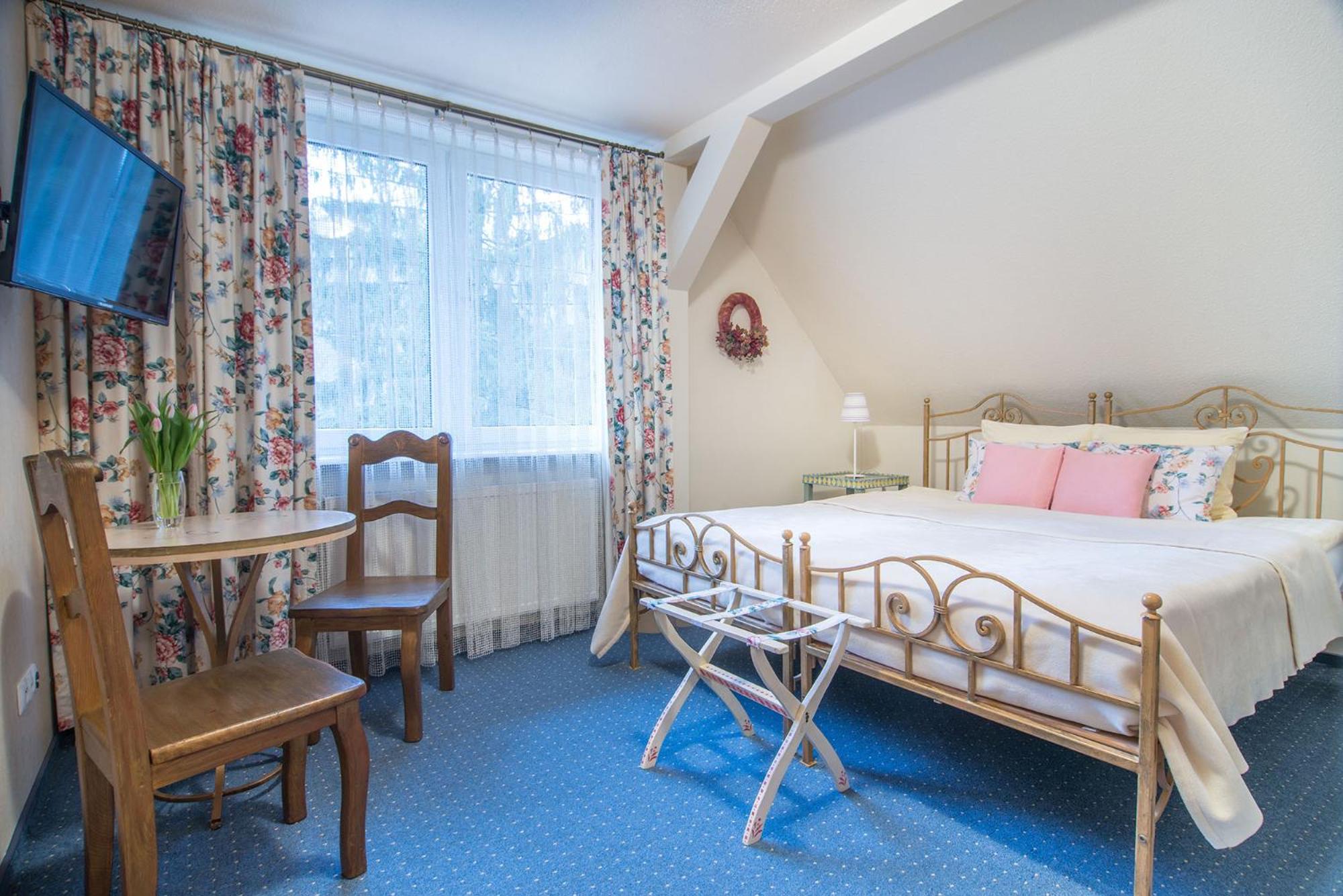 Deluxe Double Room - Photo 7