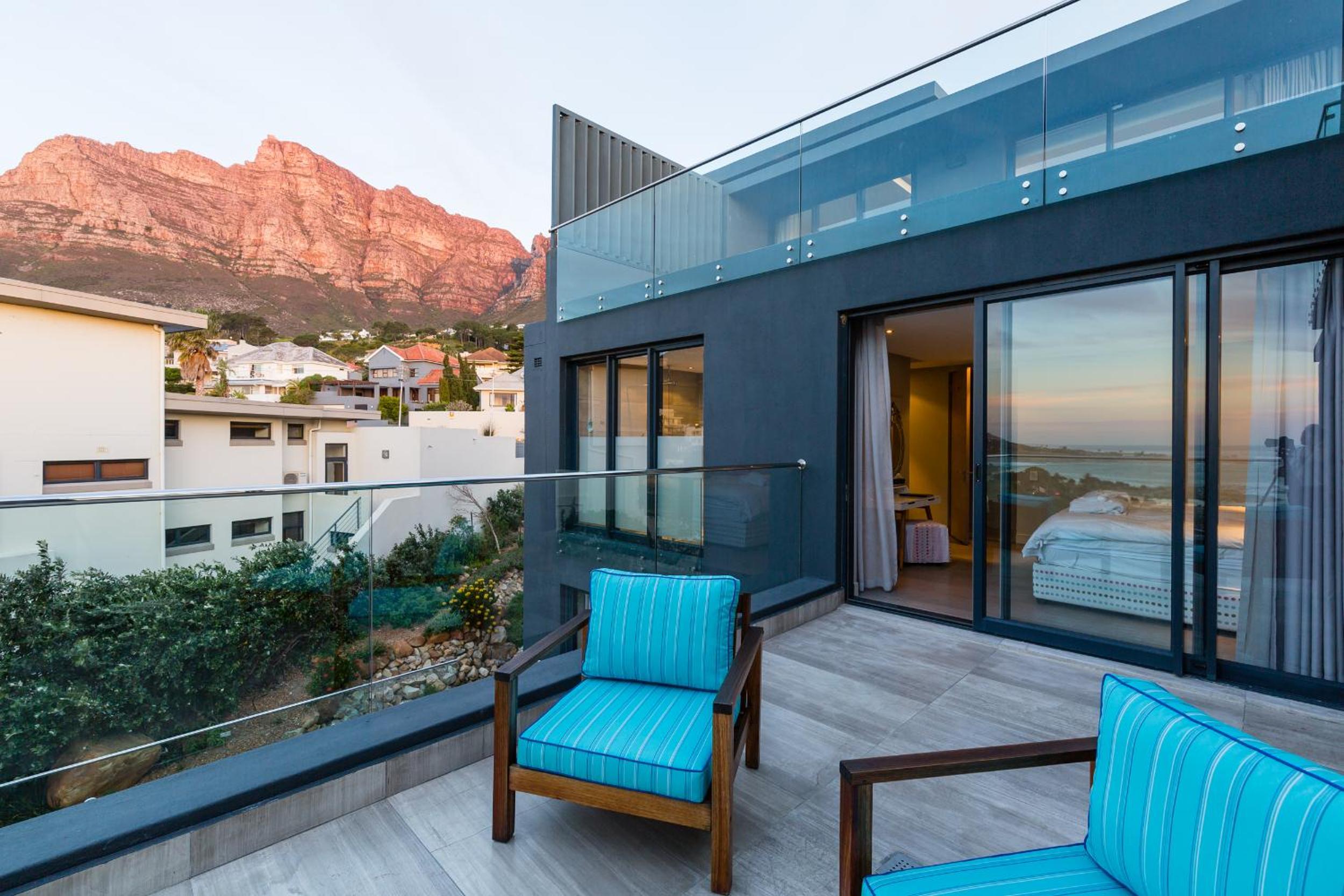 Sea View Suite - Photo 12