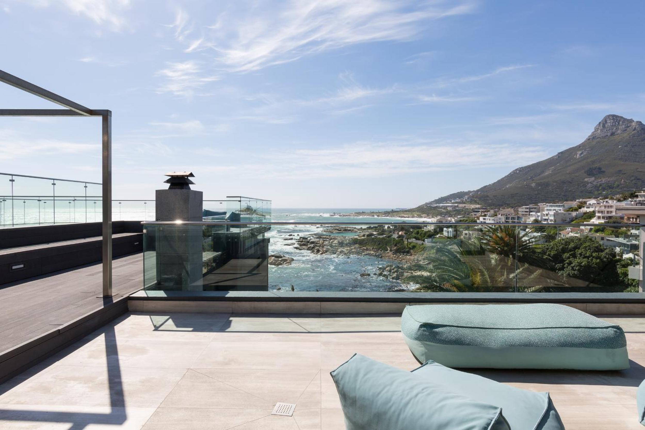 Penthouse Suite - Photo 4