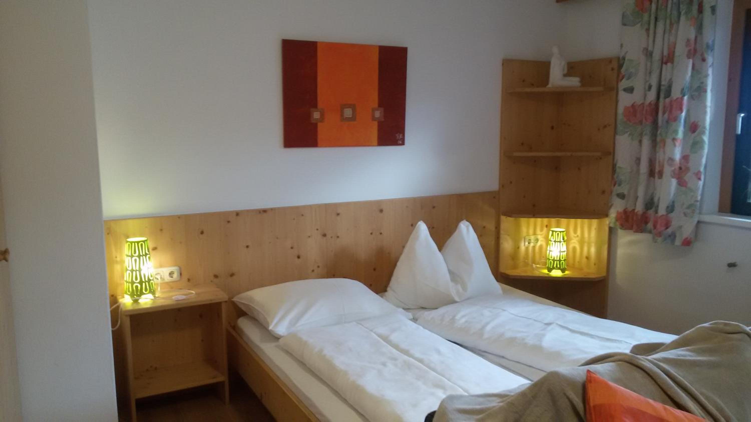 Five-Bedroom Apartment with Terrace