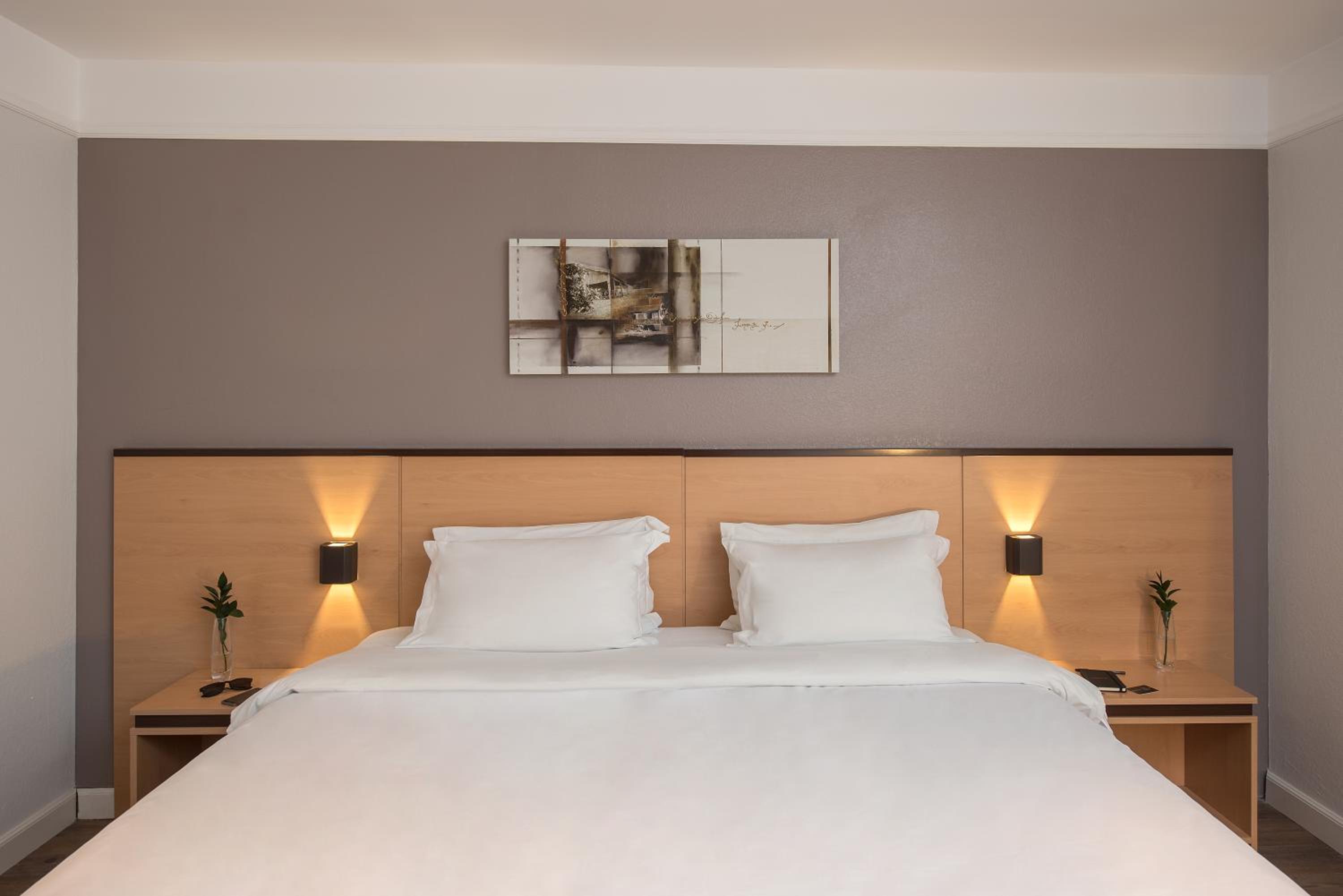 Luxury Double - 1 King Bed photo 1
