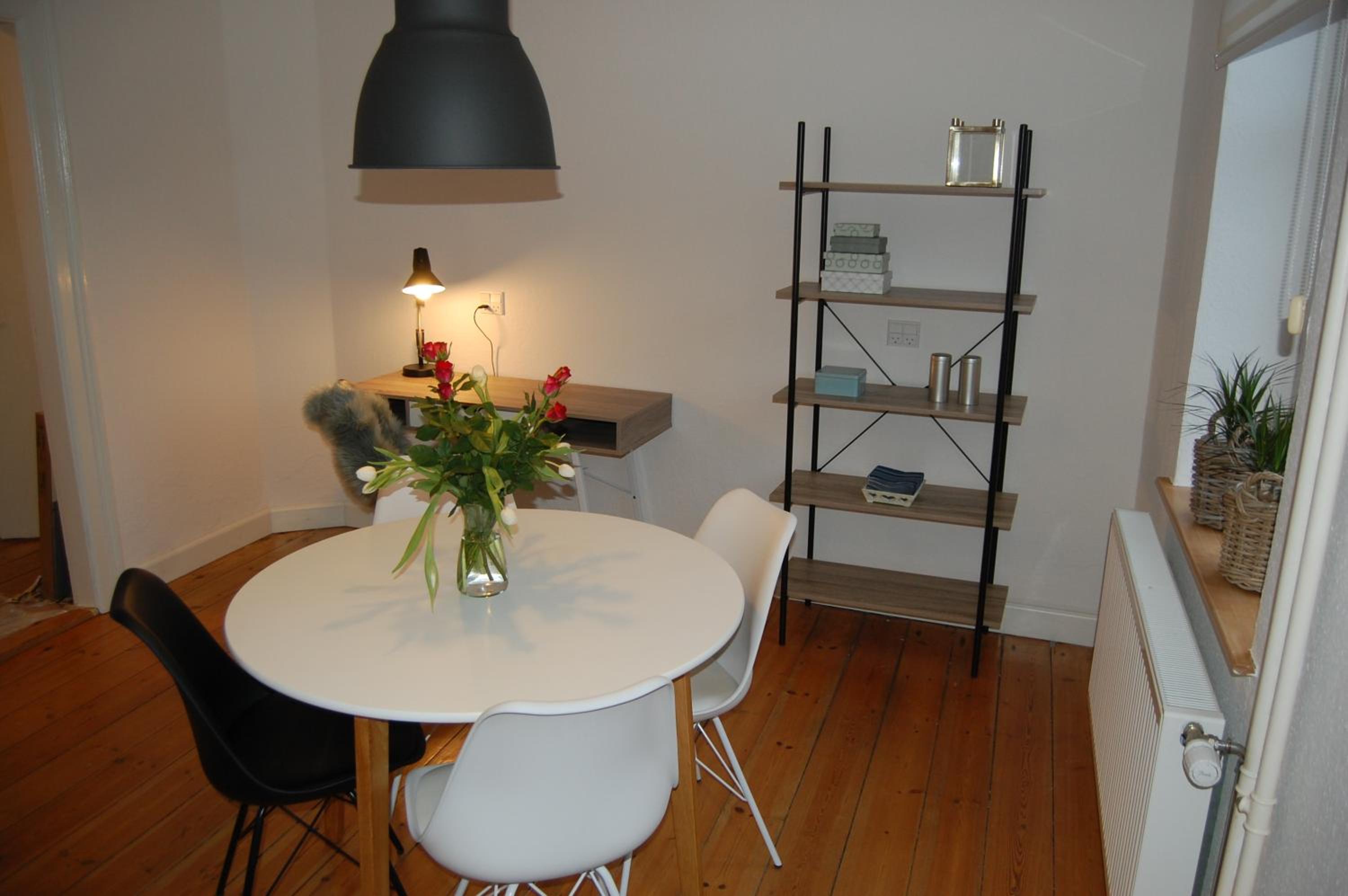 Apartment - Photo 2
