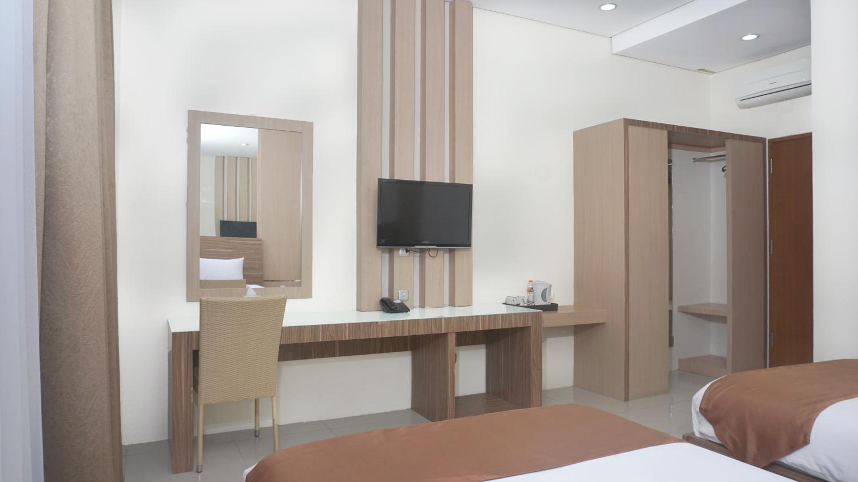 Deluxe Twin Room - Photo 5