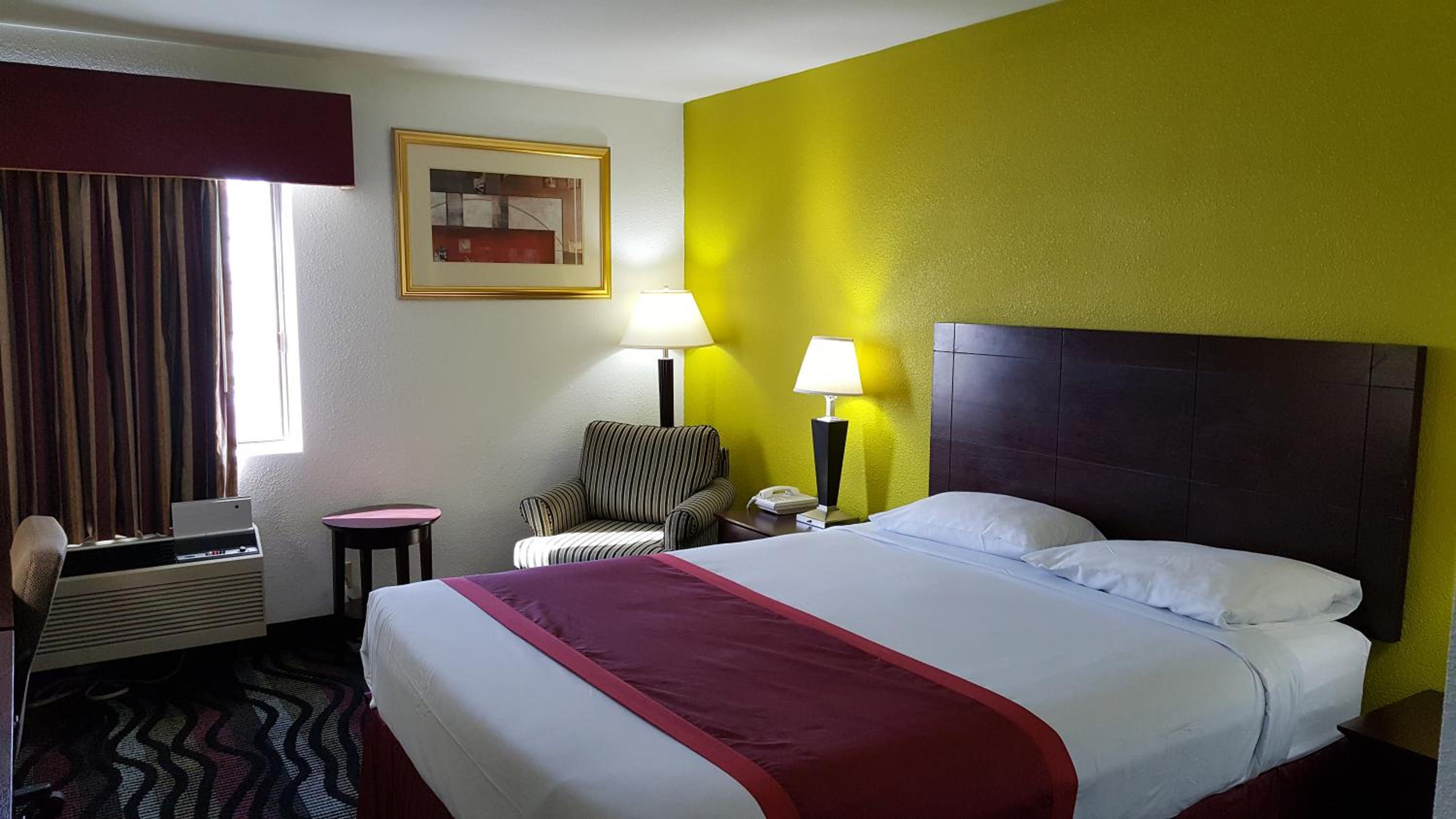 Queen Room - Photo 5