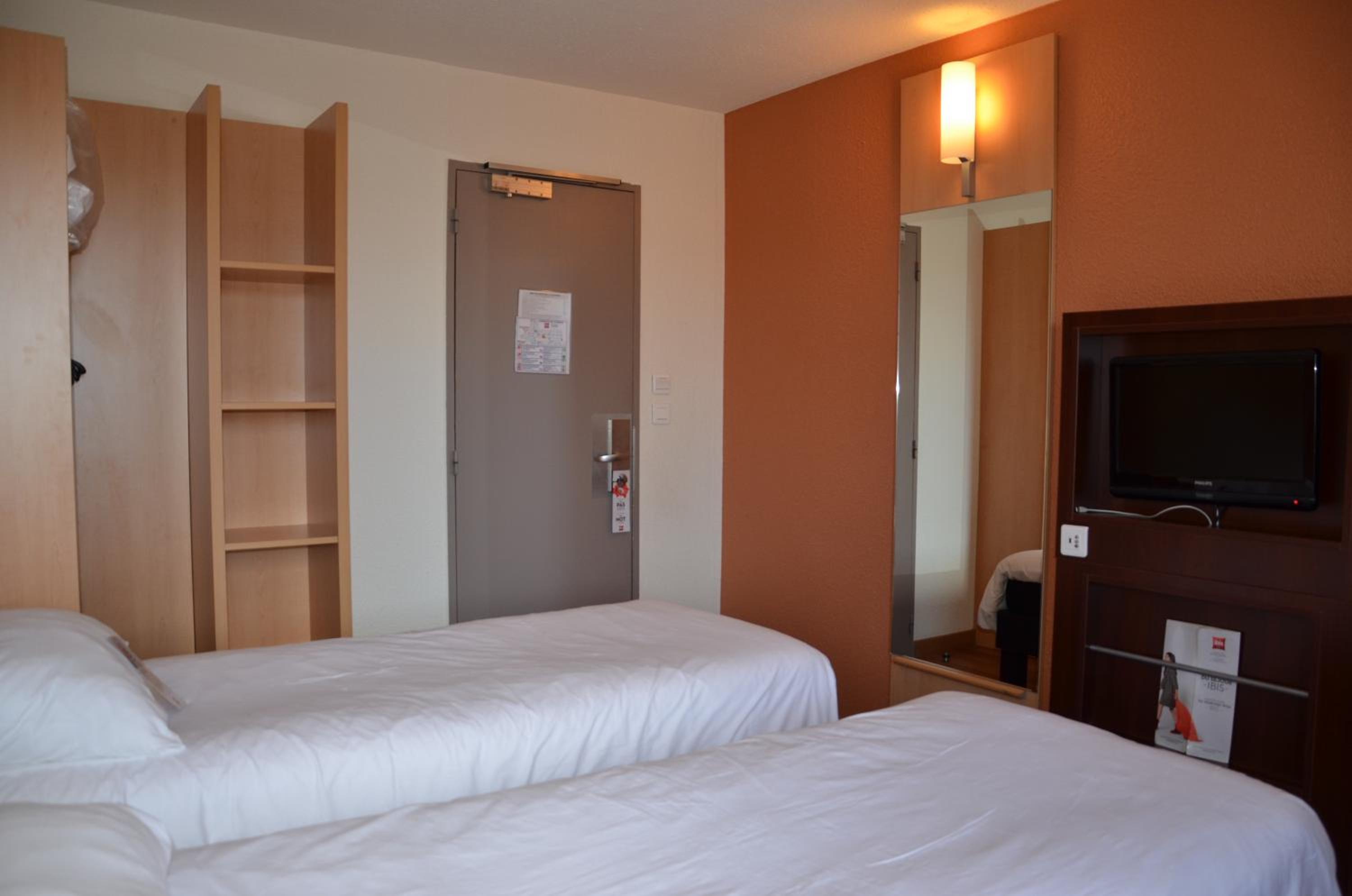 Standard Double Room - Photo 1