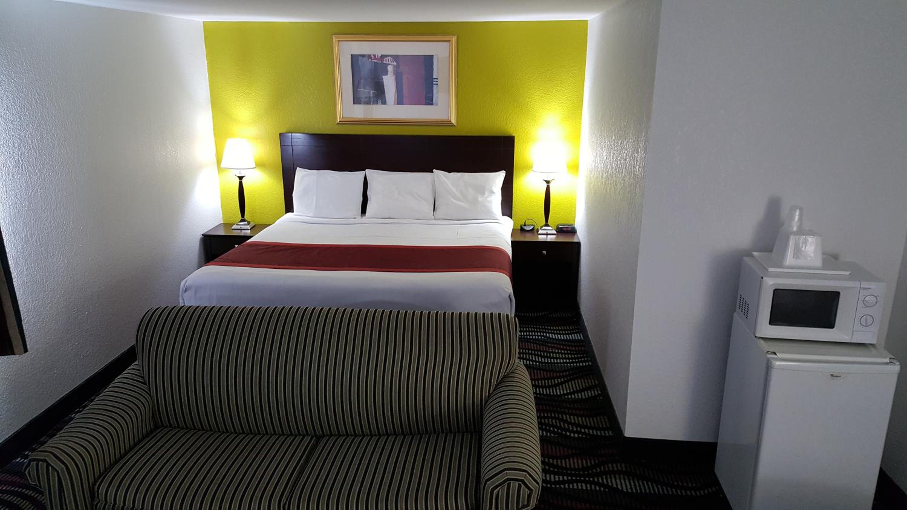 King Suite - Photo 3