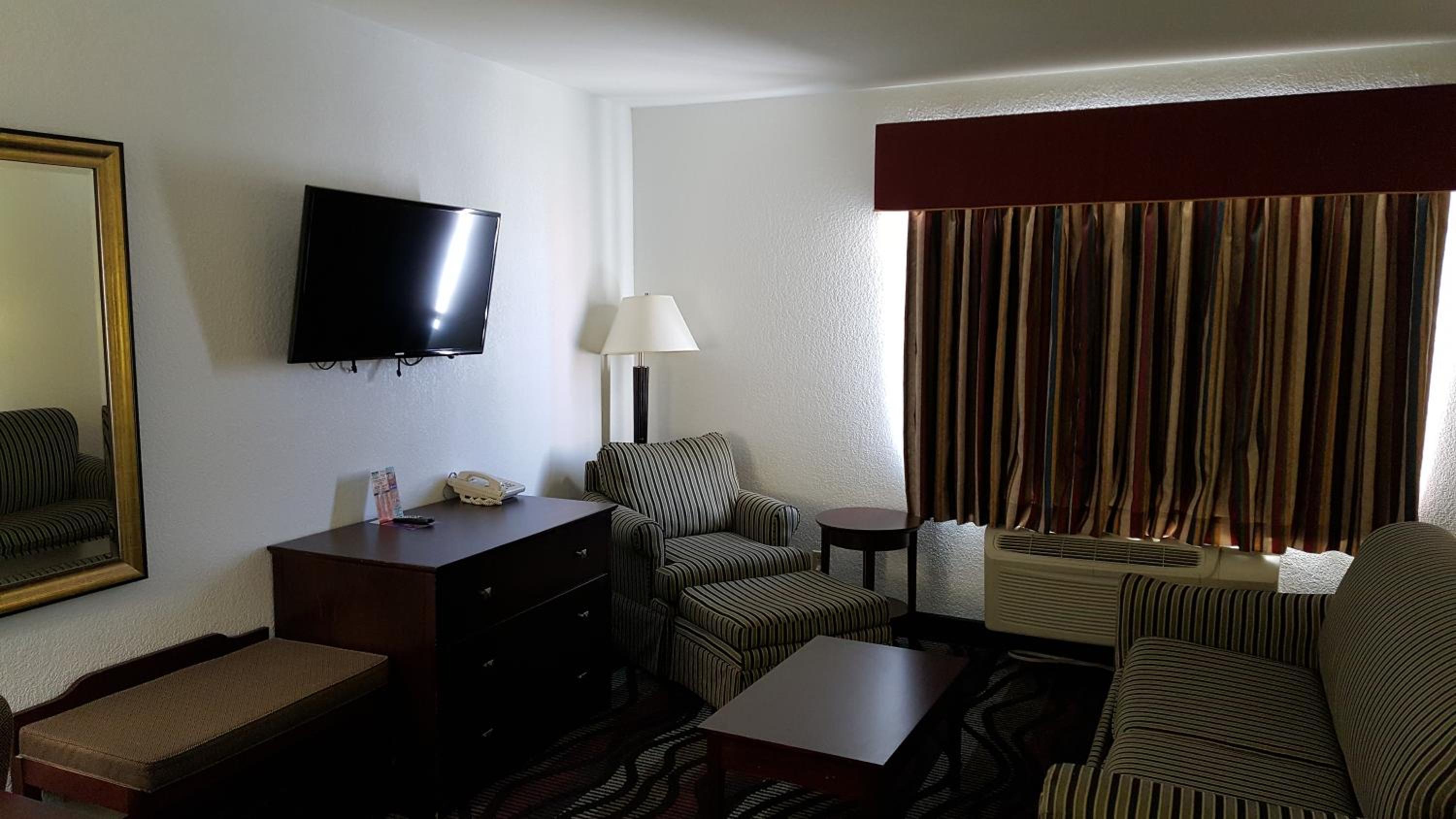 King Suite - Photo 5