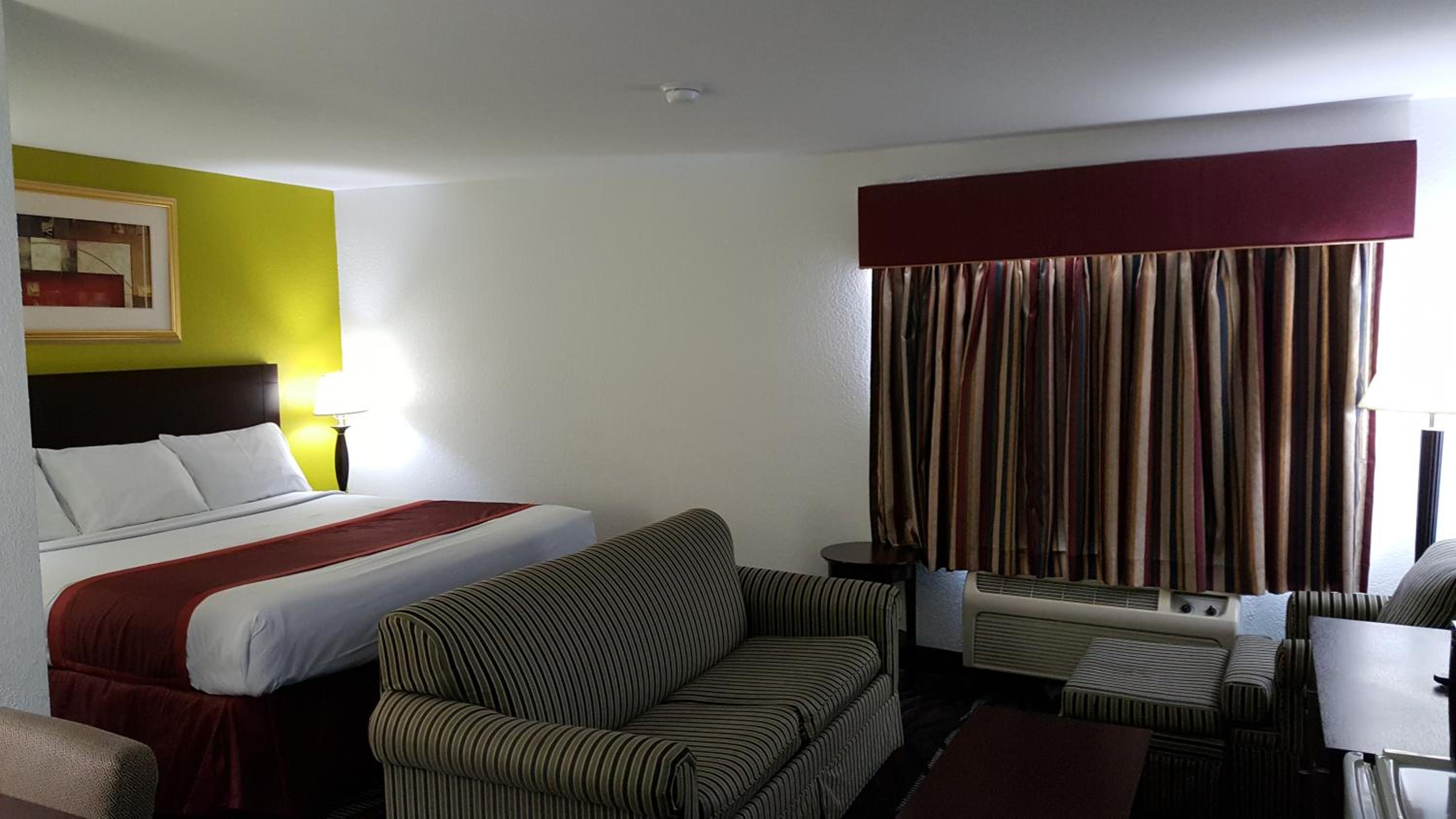 King Suite - Photo 6
