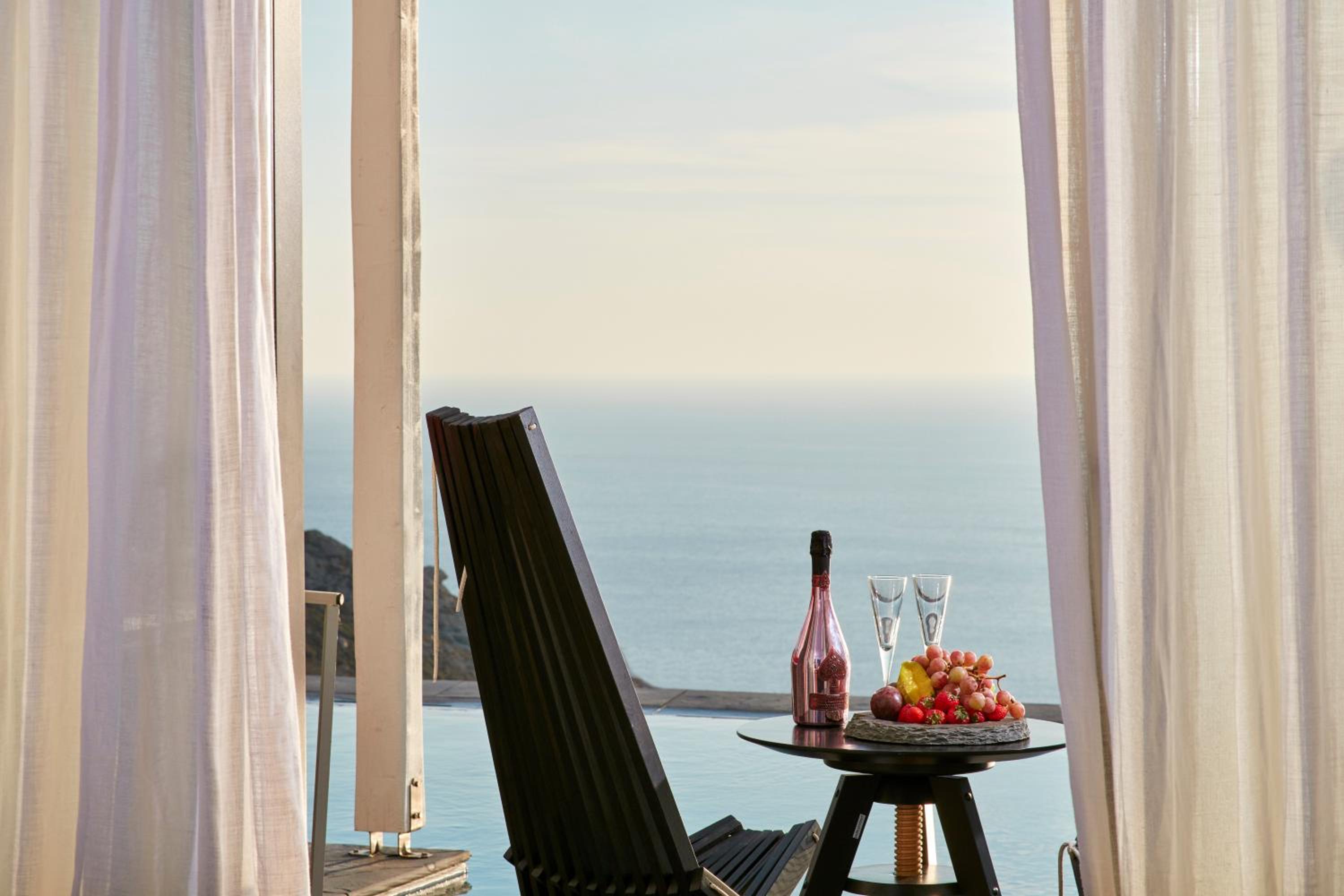 Mystique suite sea view room with outdoor pool photo 3