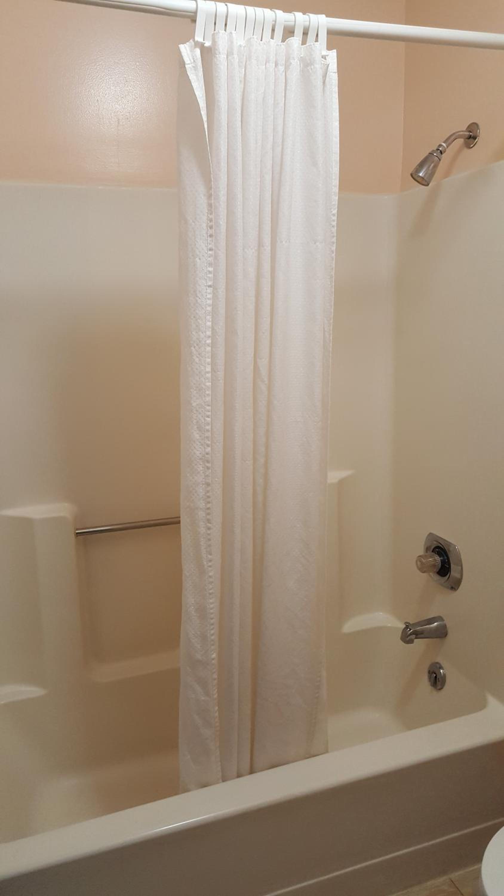 Queen Suite with Two Queen Beds - Photo 10