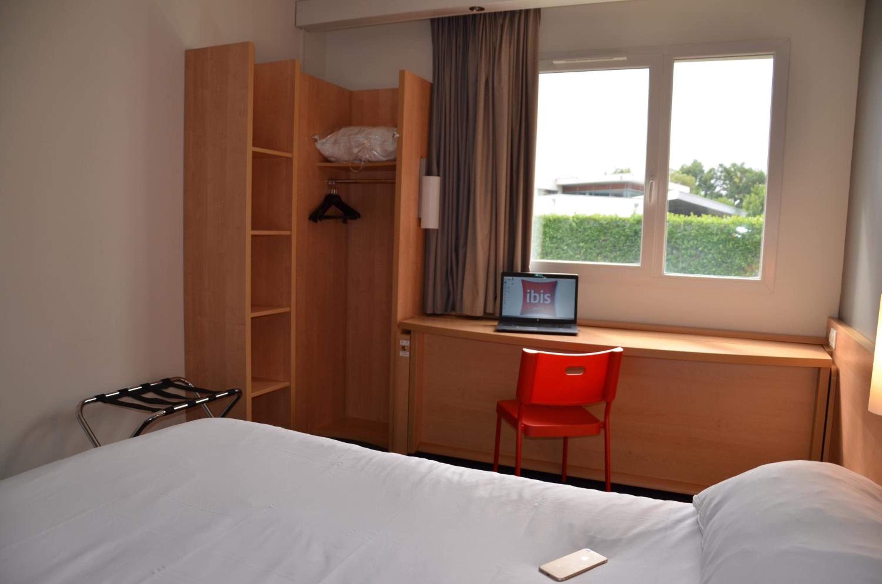 Standard Double Room - Photo 5