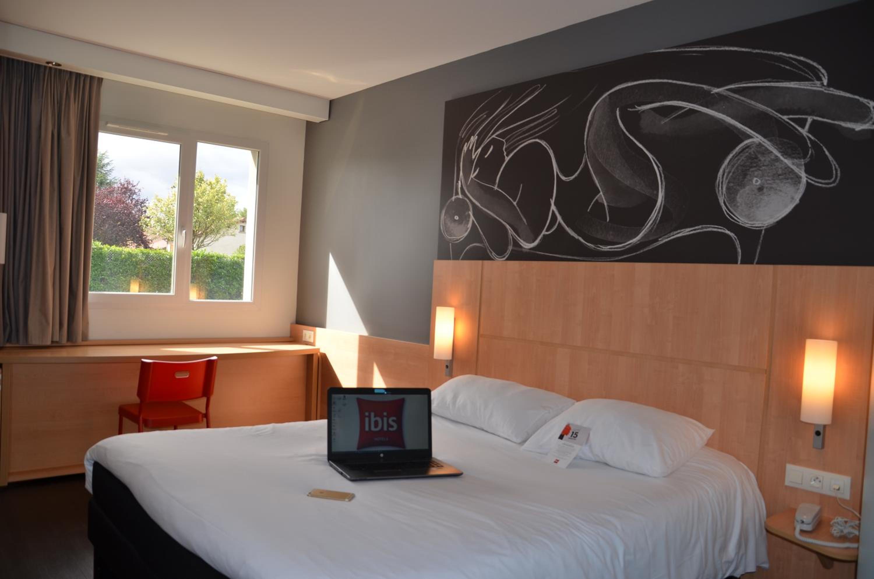 Standard Double Room - Photo 4