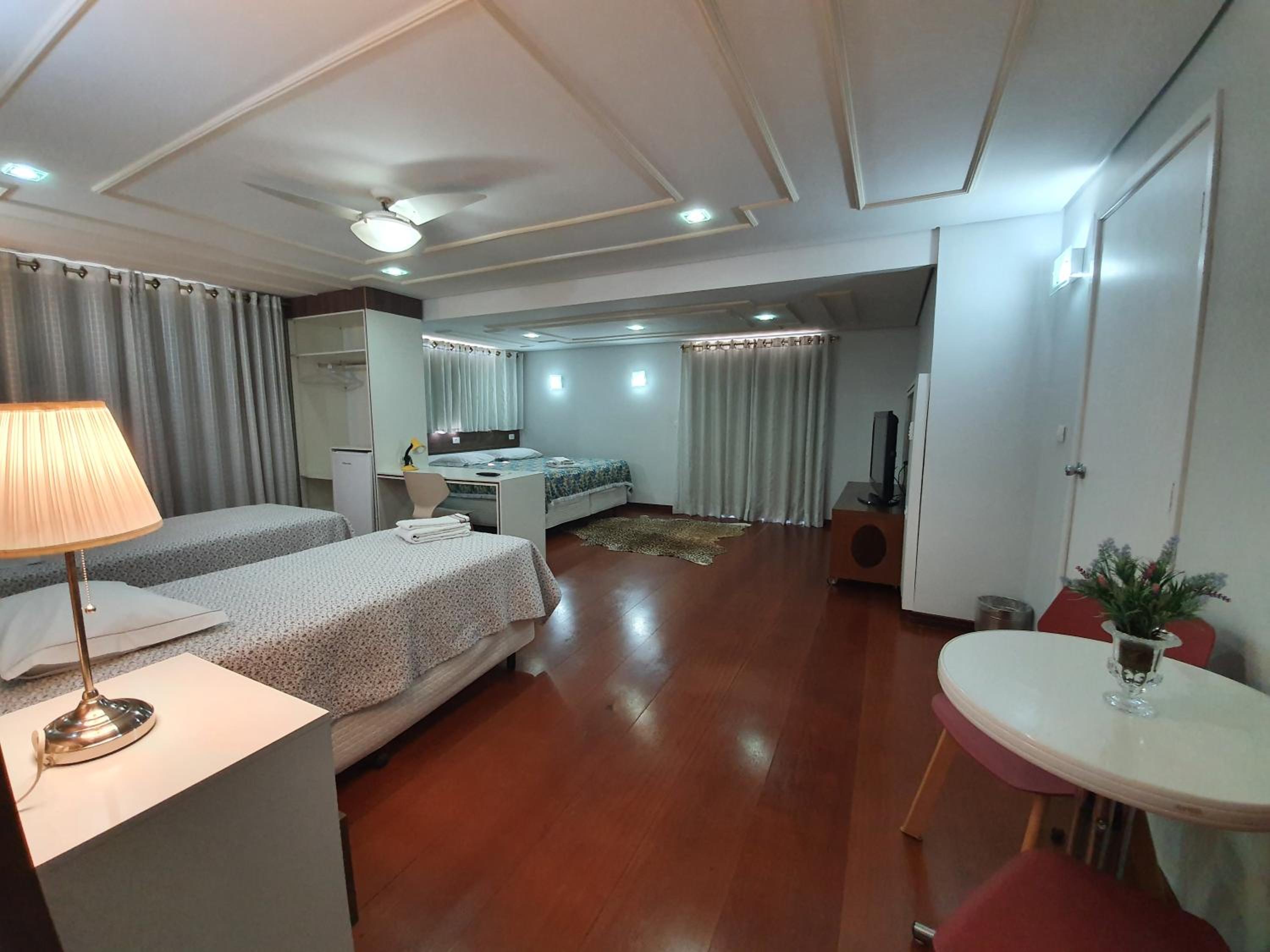 Deluxe Family Suite photo 3