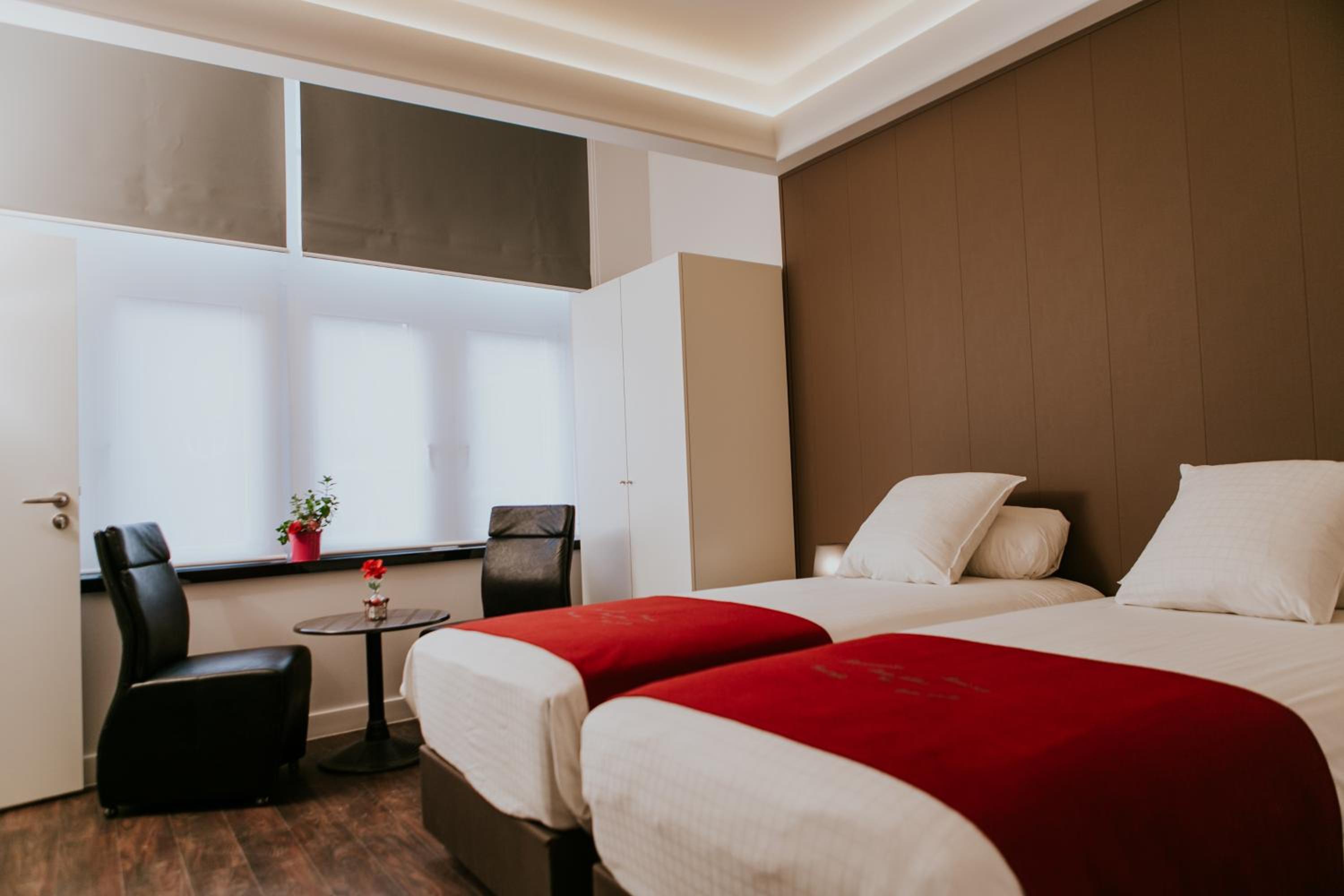 Double Room - Photo 1