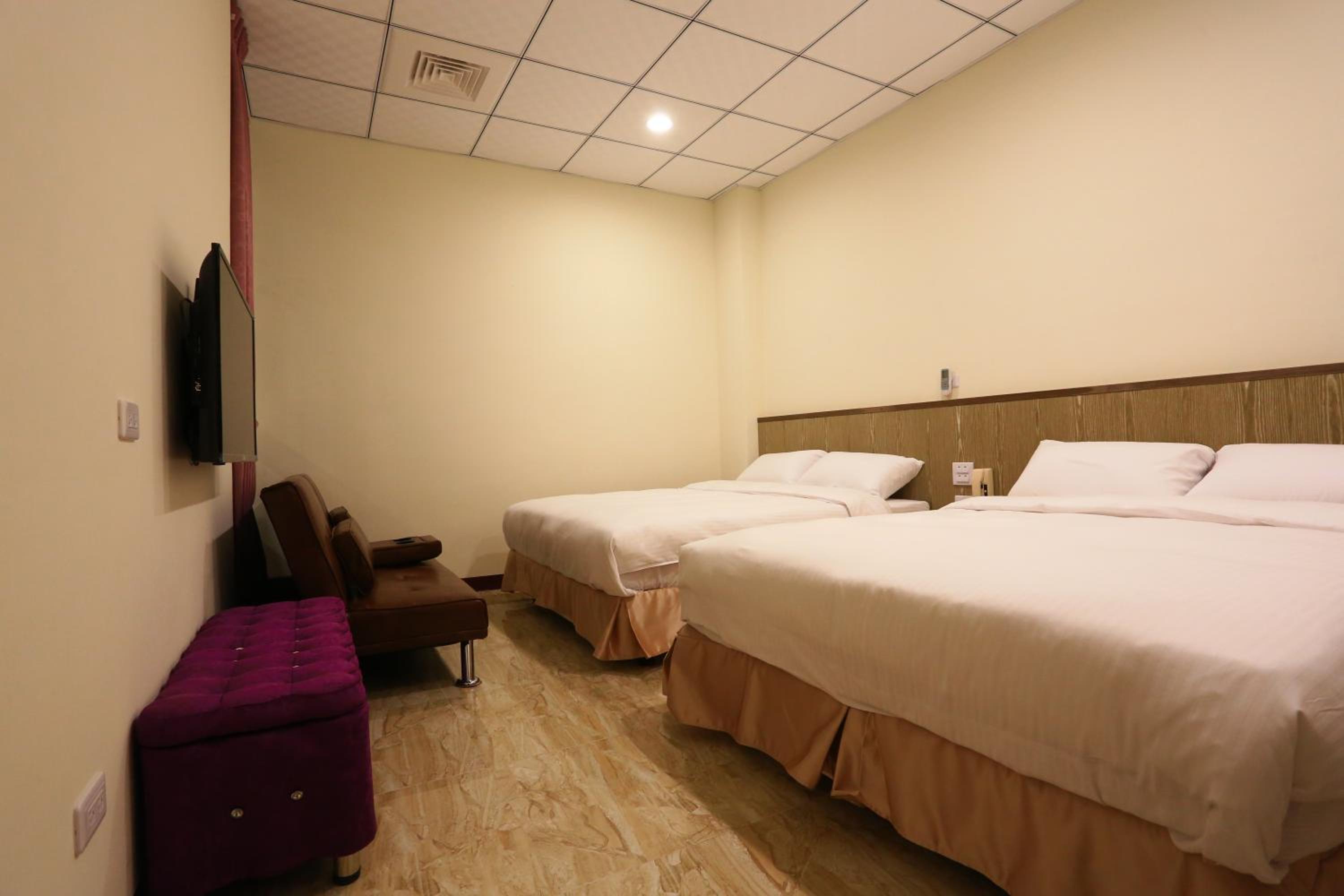 Economy Quadruple Room