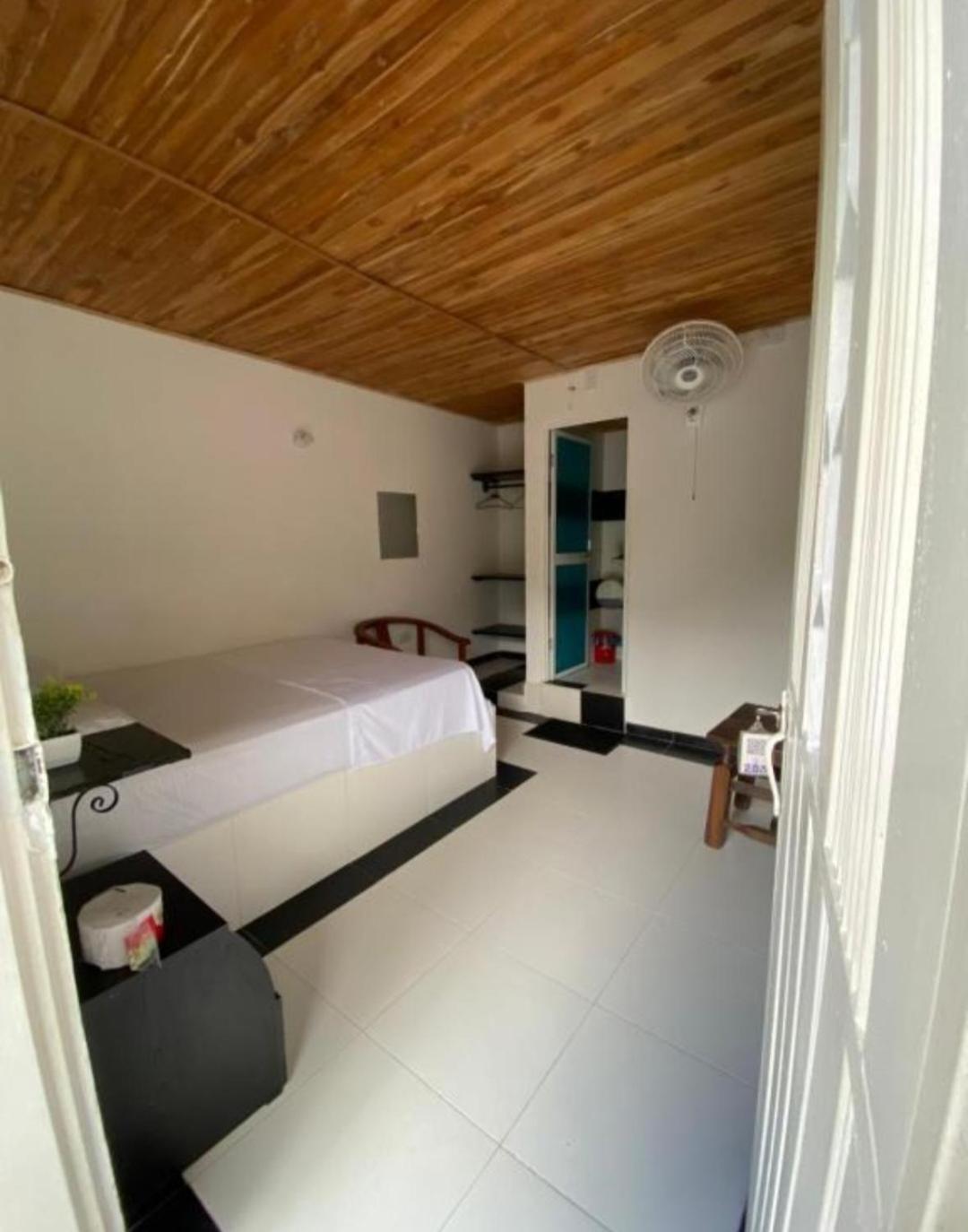 Double Room with Private Bathroom photo 1