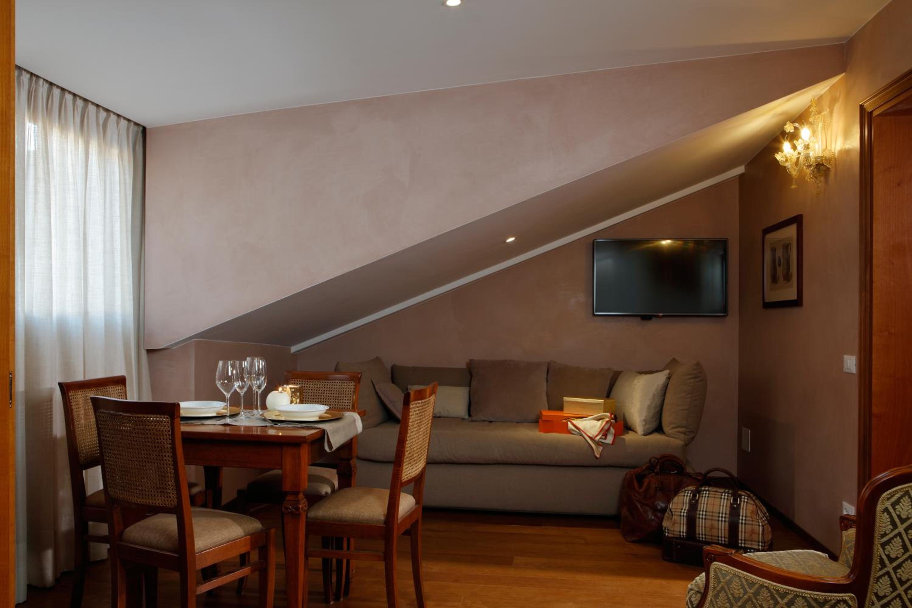 Superior Suite photo 2