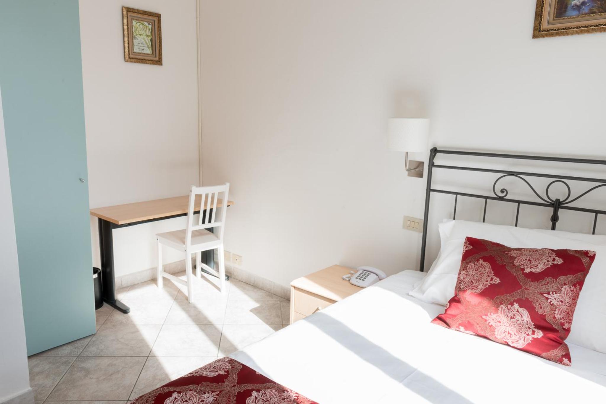 Superior Single Room photo 3