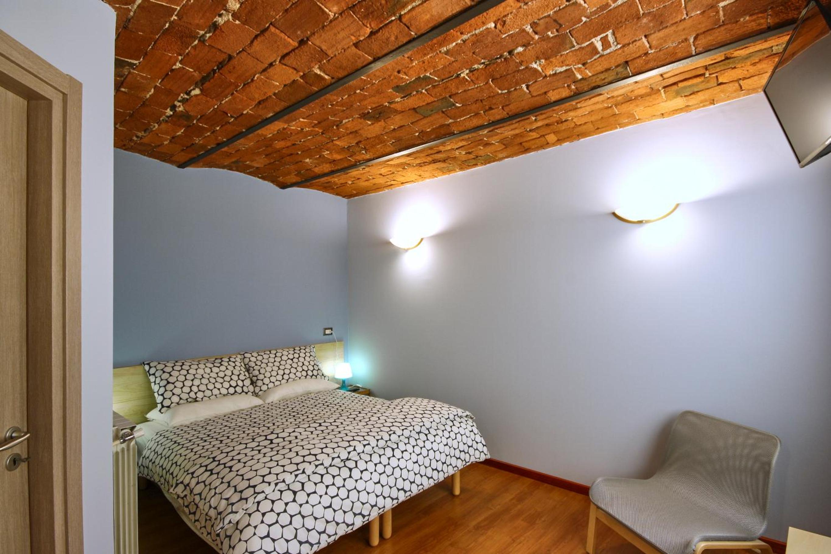 Deluxe Double Room with Shower photo 1