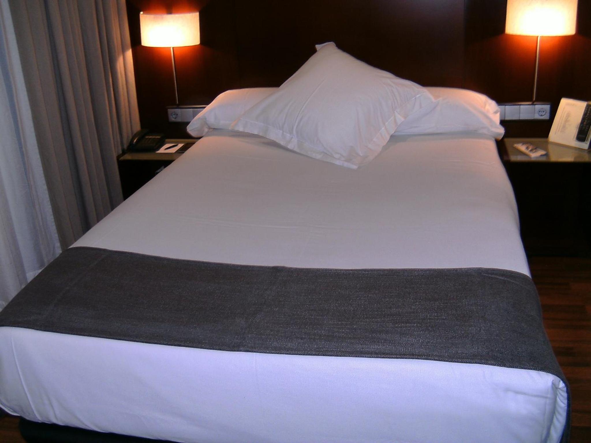 Double or Twin Room - Photo 13
