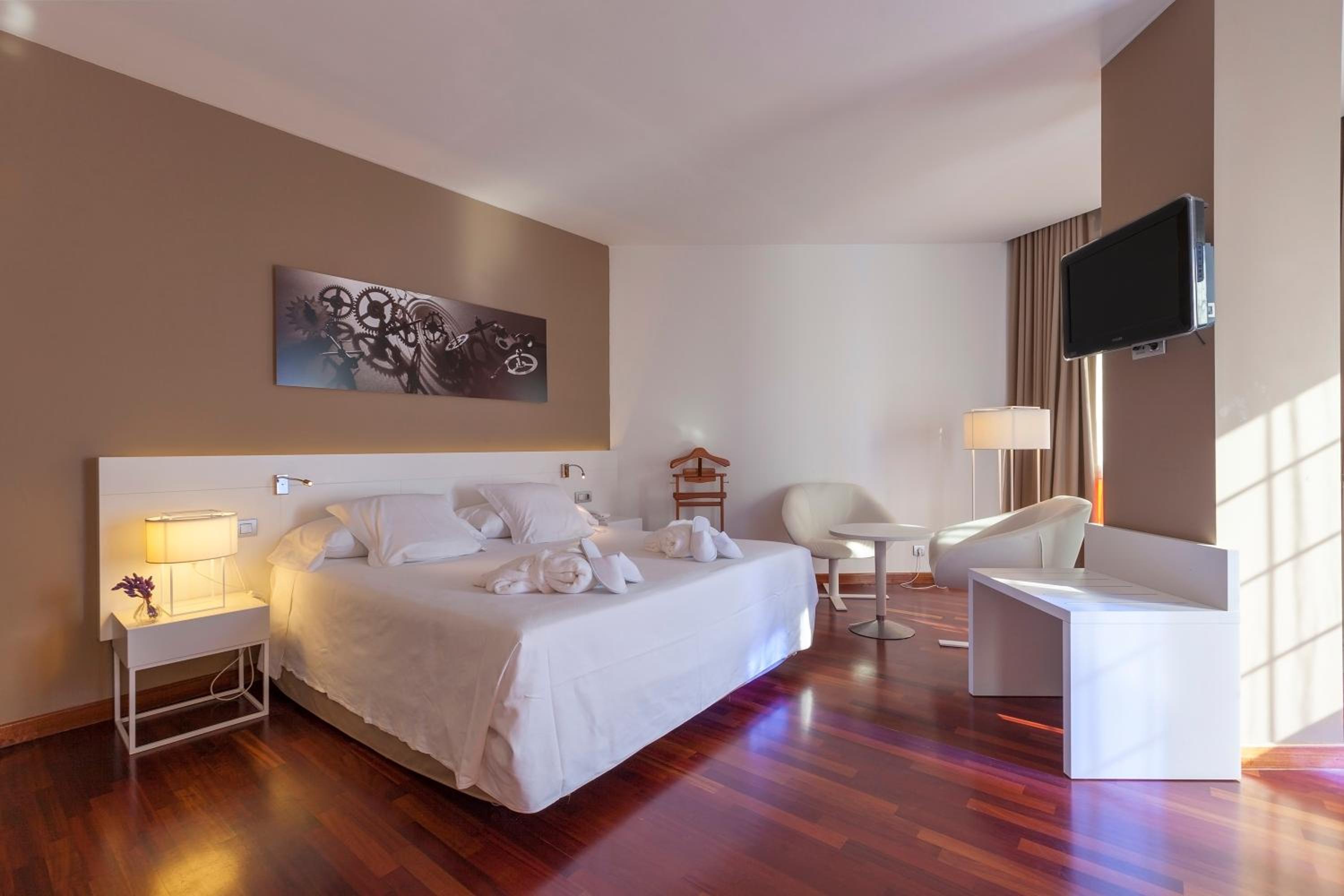 Junior Suite - Photo 1