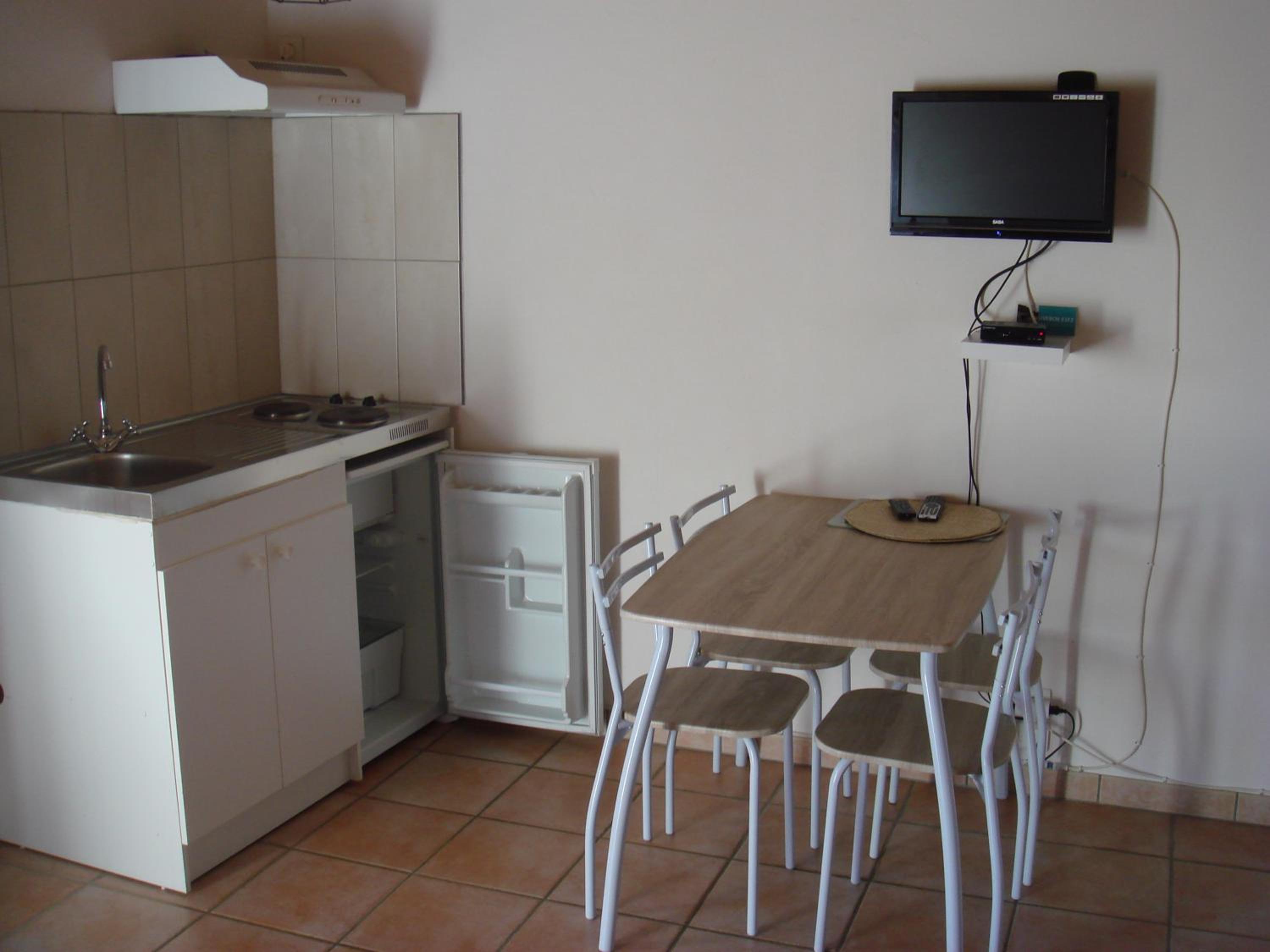 Double Room with Extra Bed photo 3