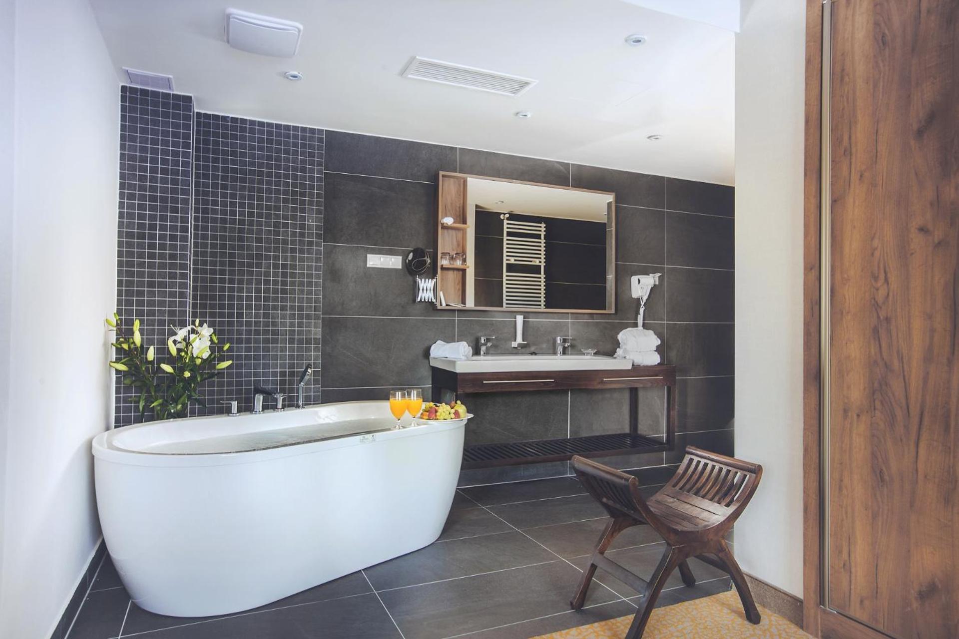 Junior Suite with Balcony