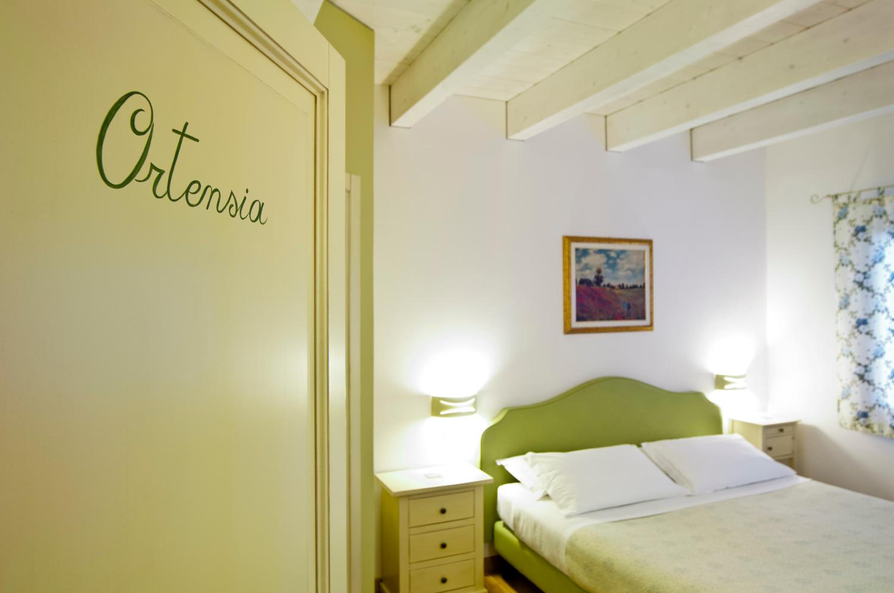 Double or Twin Room photo 2