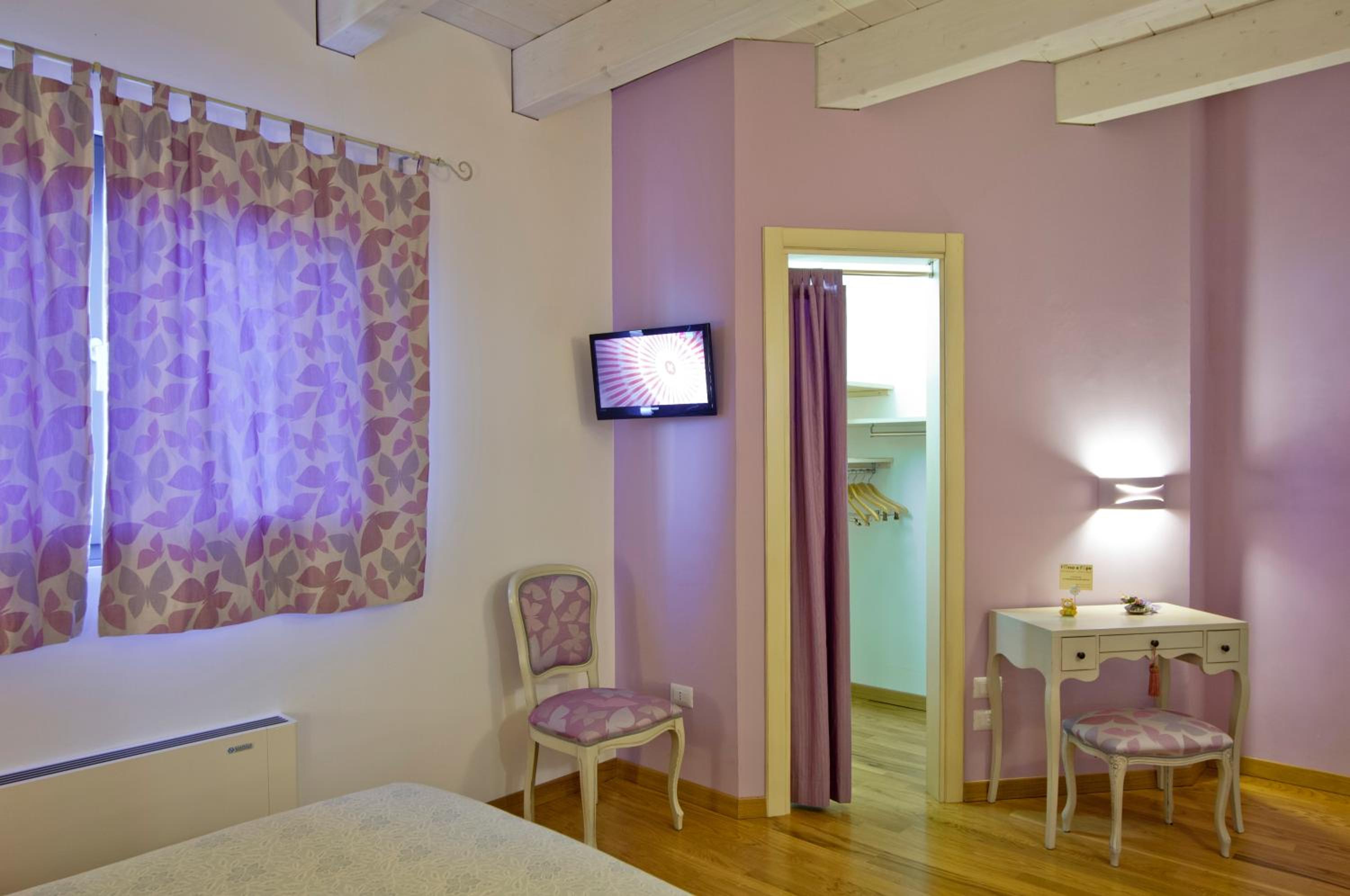 Double or Twin Room photo 3