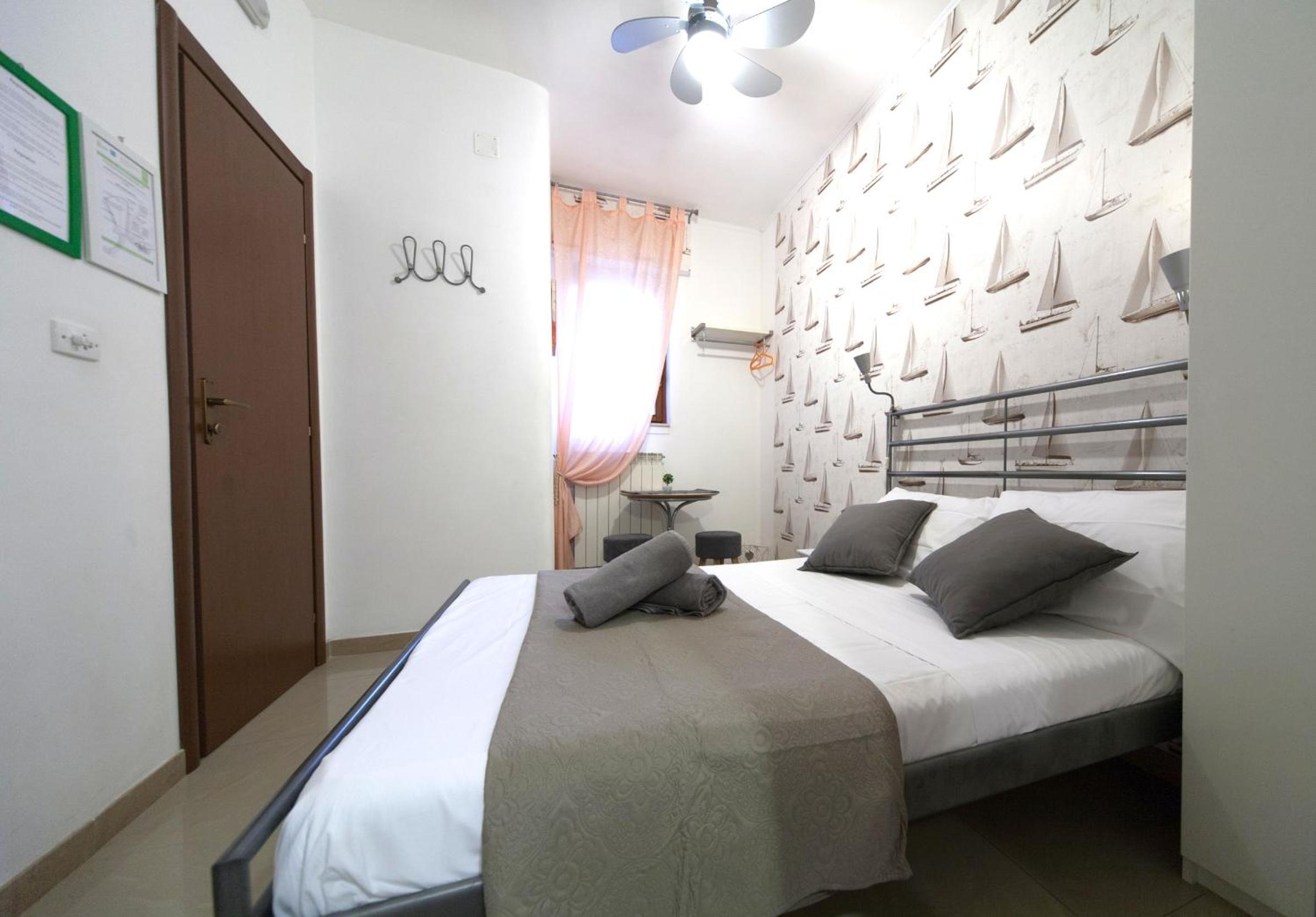 Single Room photo 1