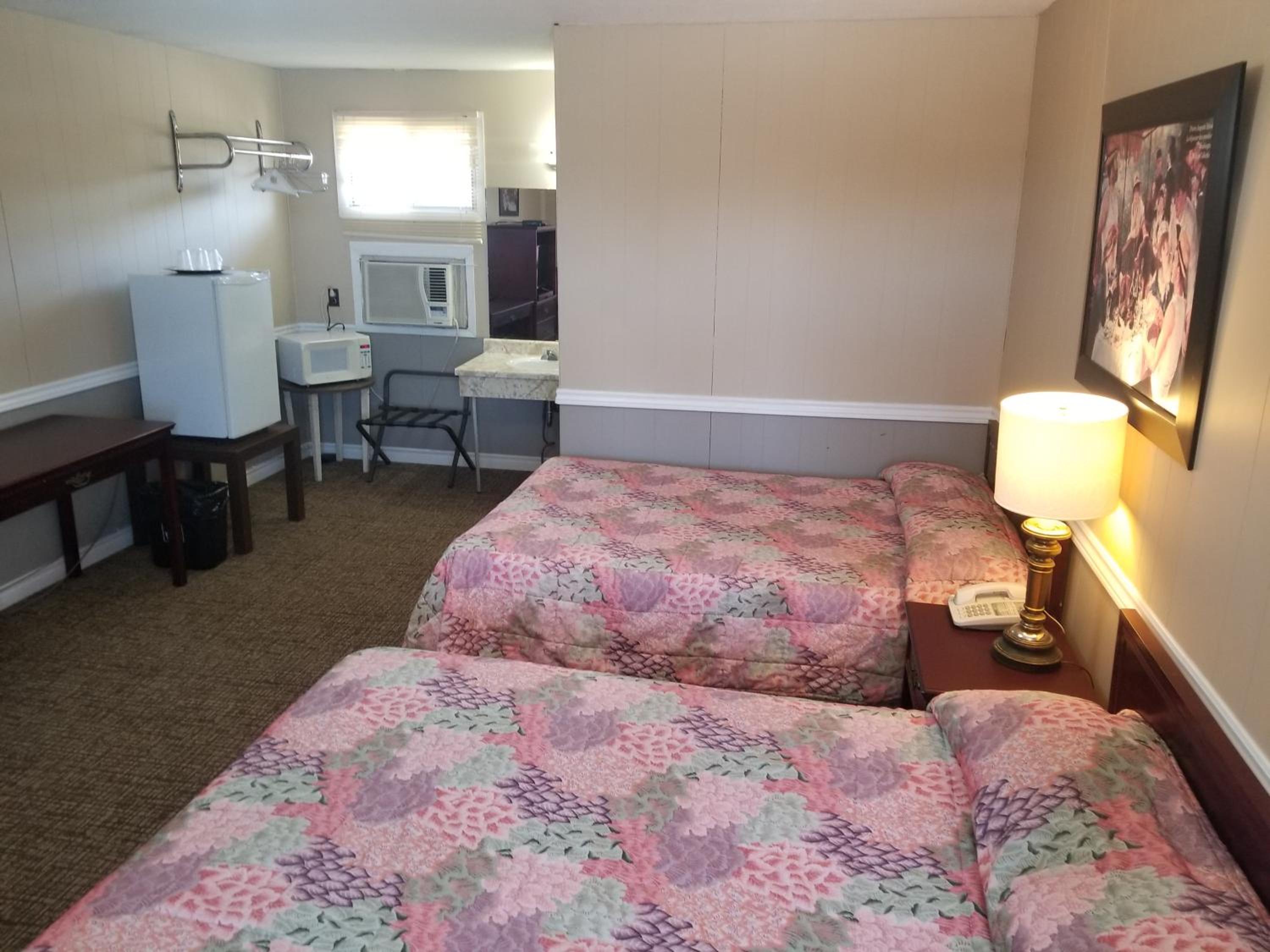 Deluxe Family Room photo 3