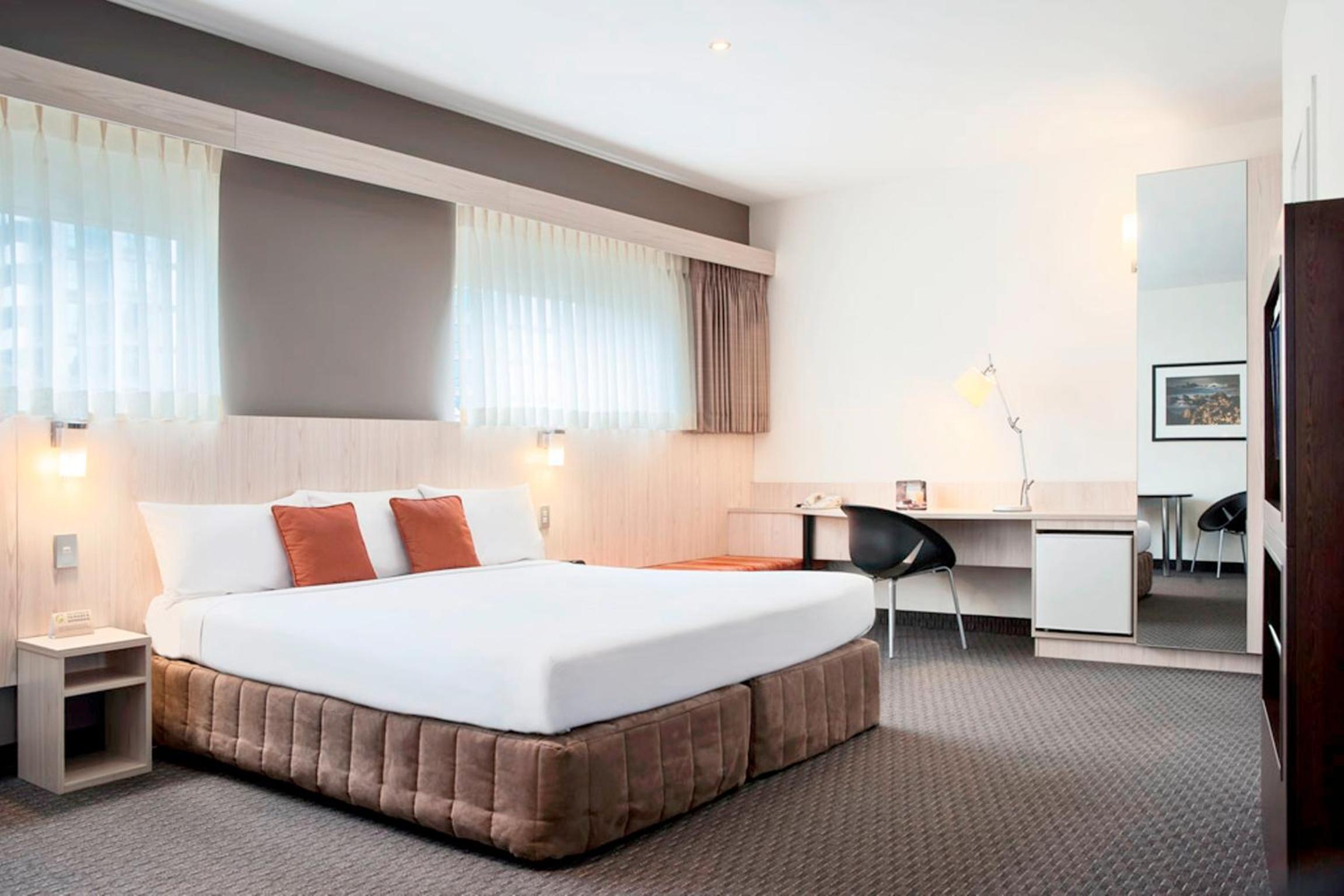 iBusiness King Room - Photo 3