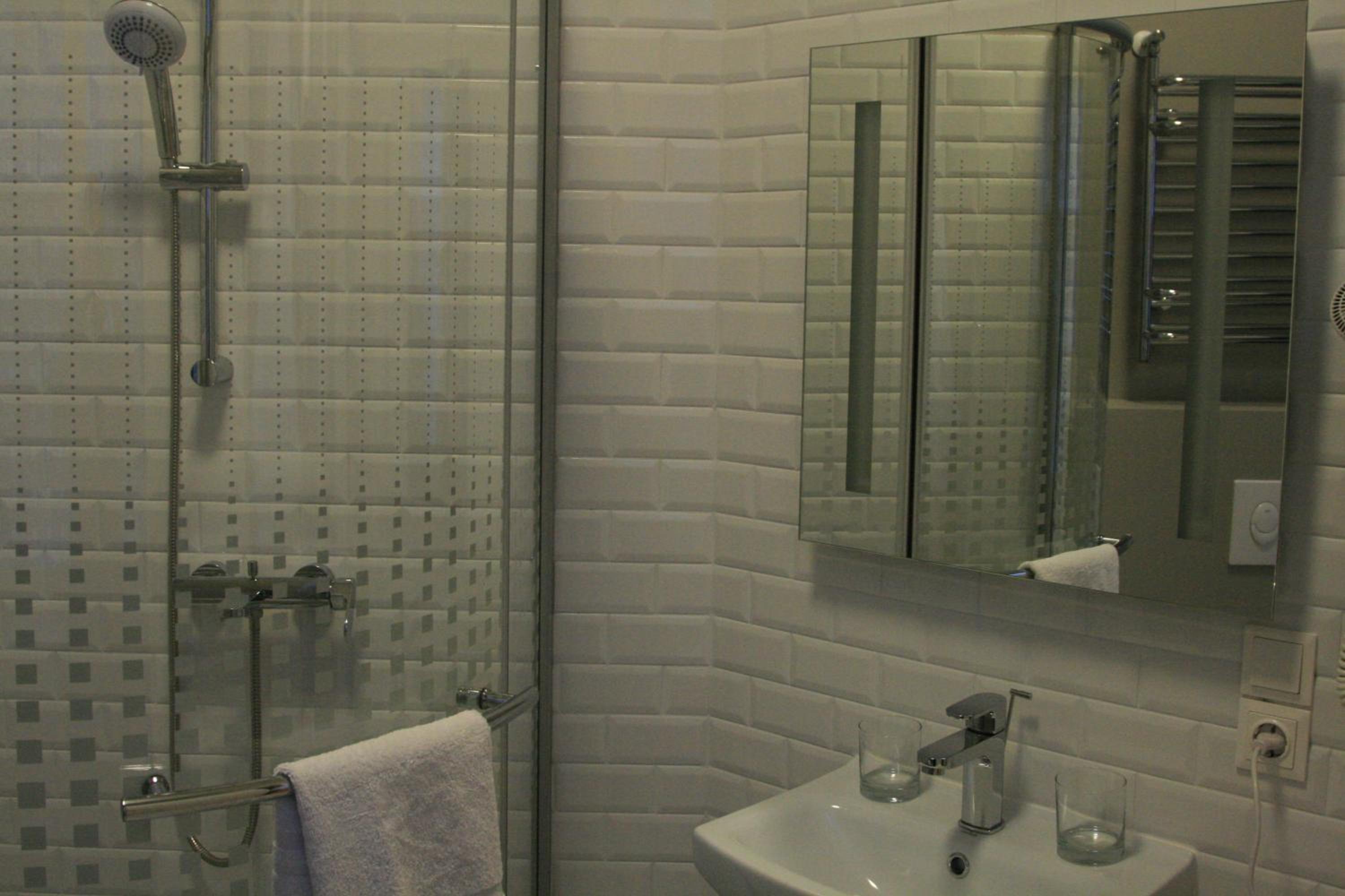 Standard Double Room - Photo 4