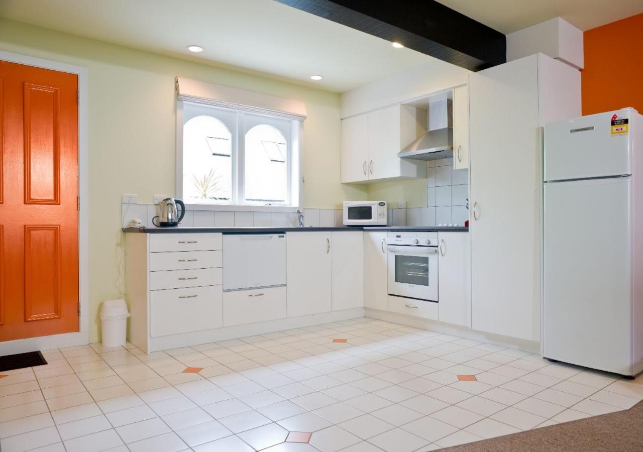 Two-Bedroom Apartment (Prepaid) - Photo 4