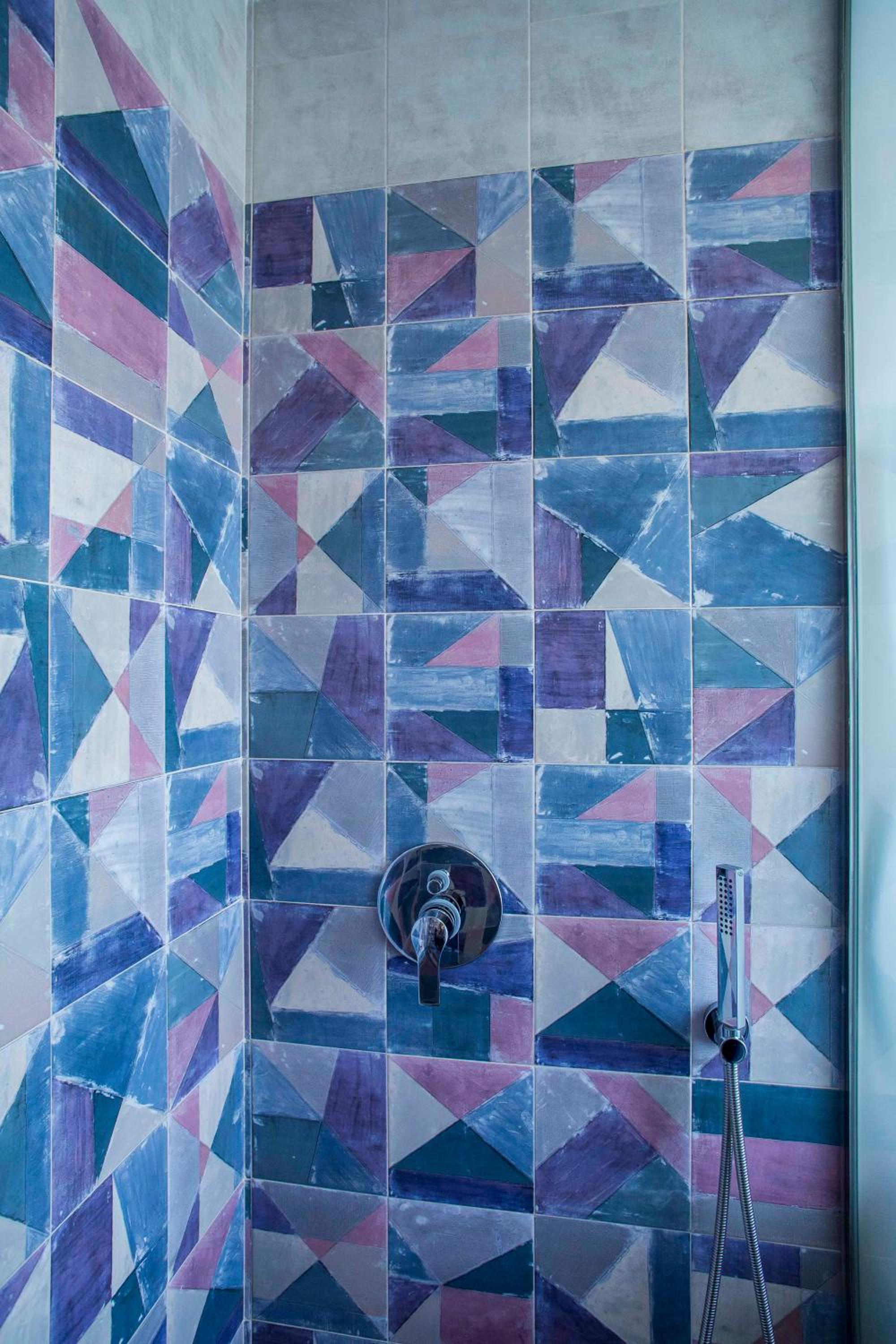 Twin Room with Private Bathroom - Photo 4