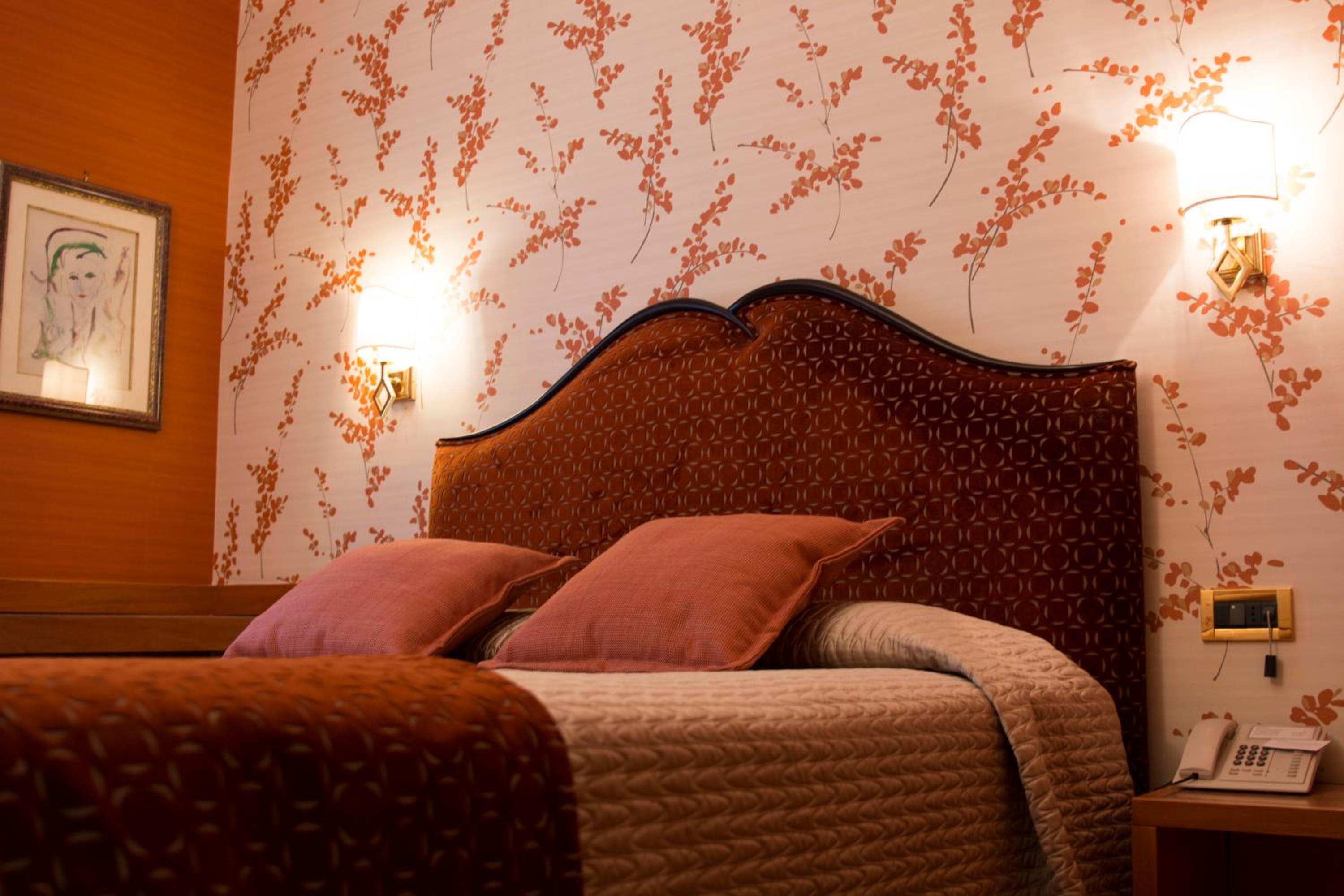 Double Room - Photo 8