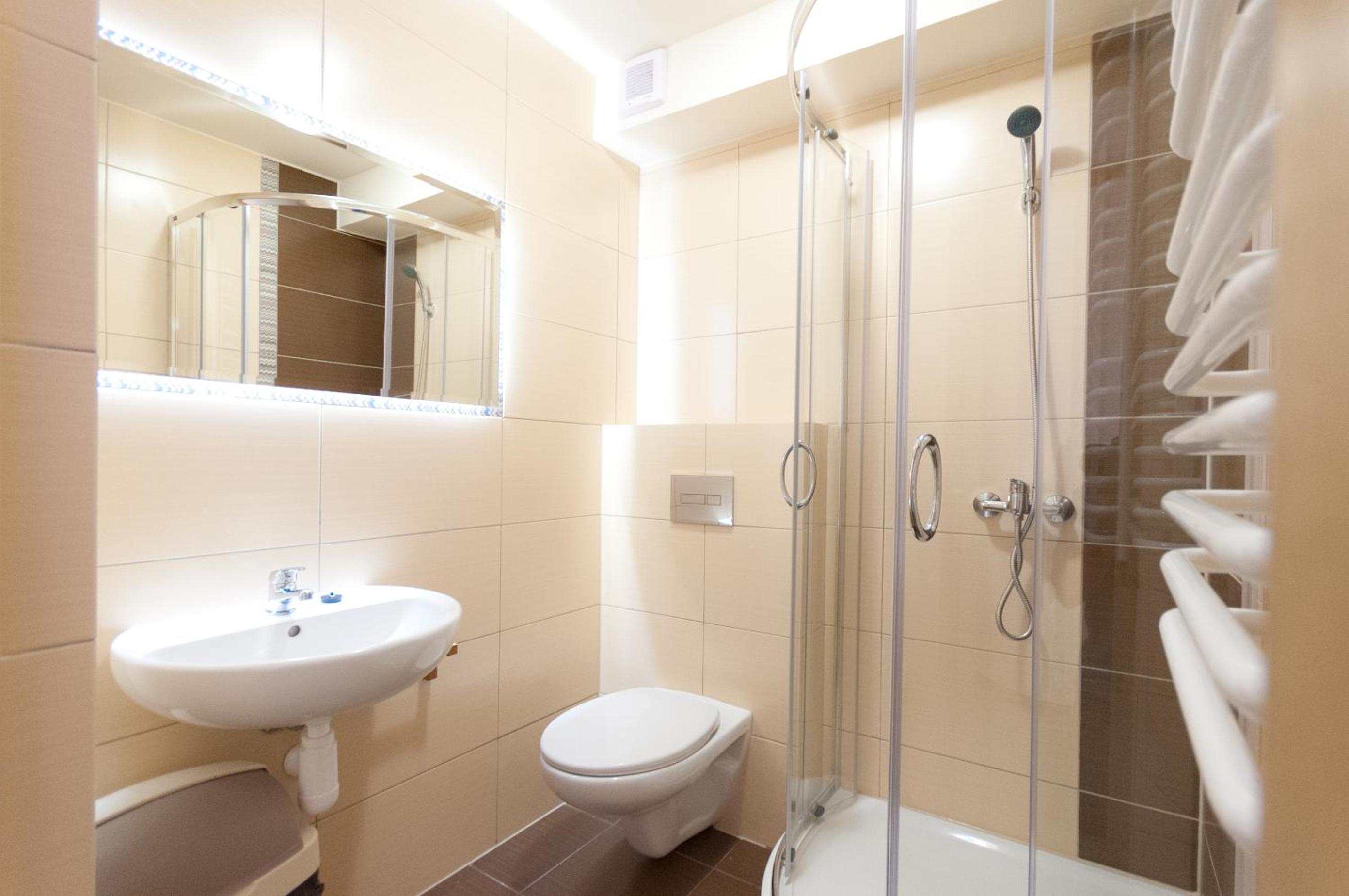 Double or Twin Room - Photo 3