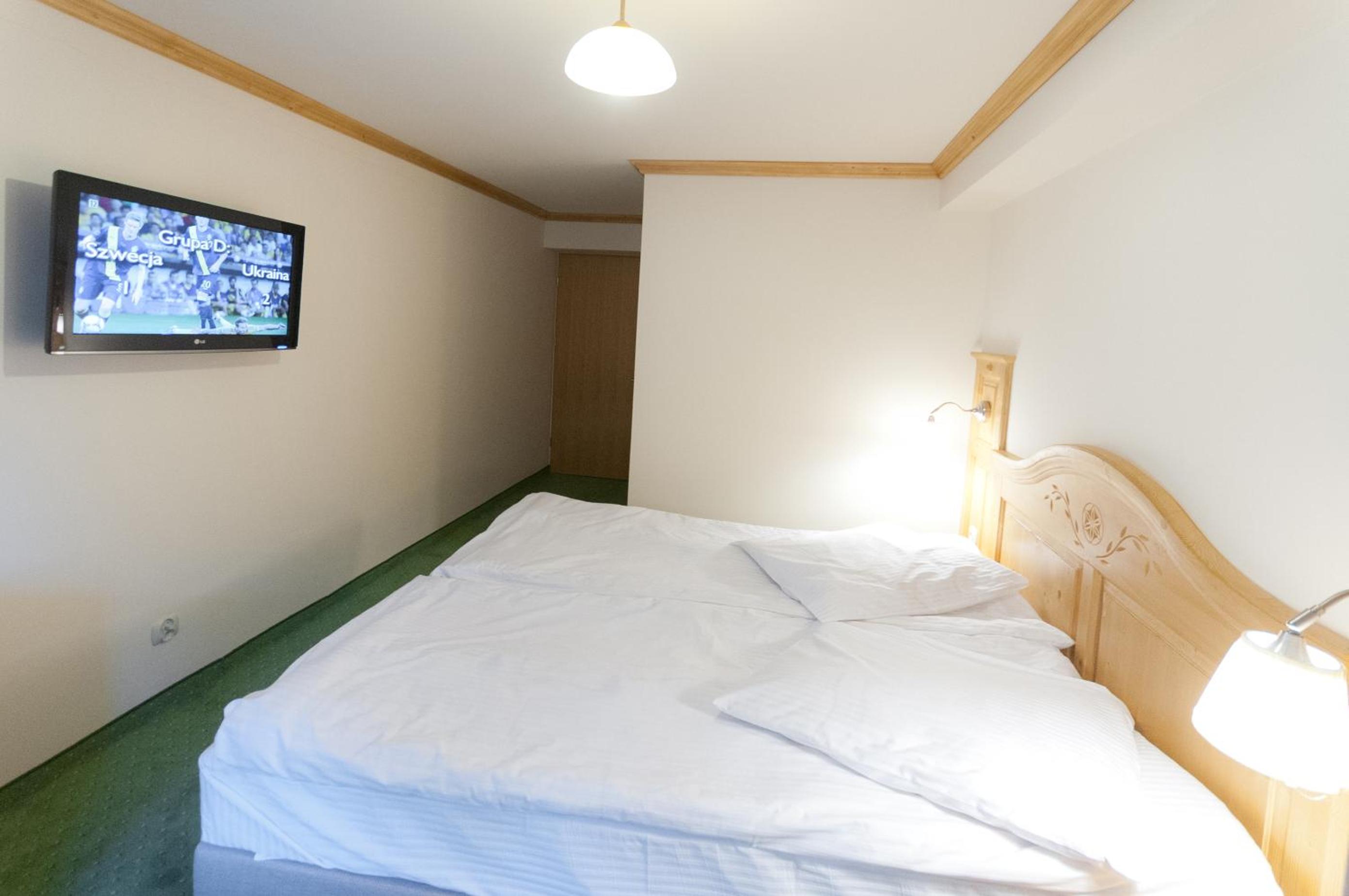 Double or Twin Room - Photo 2