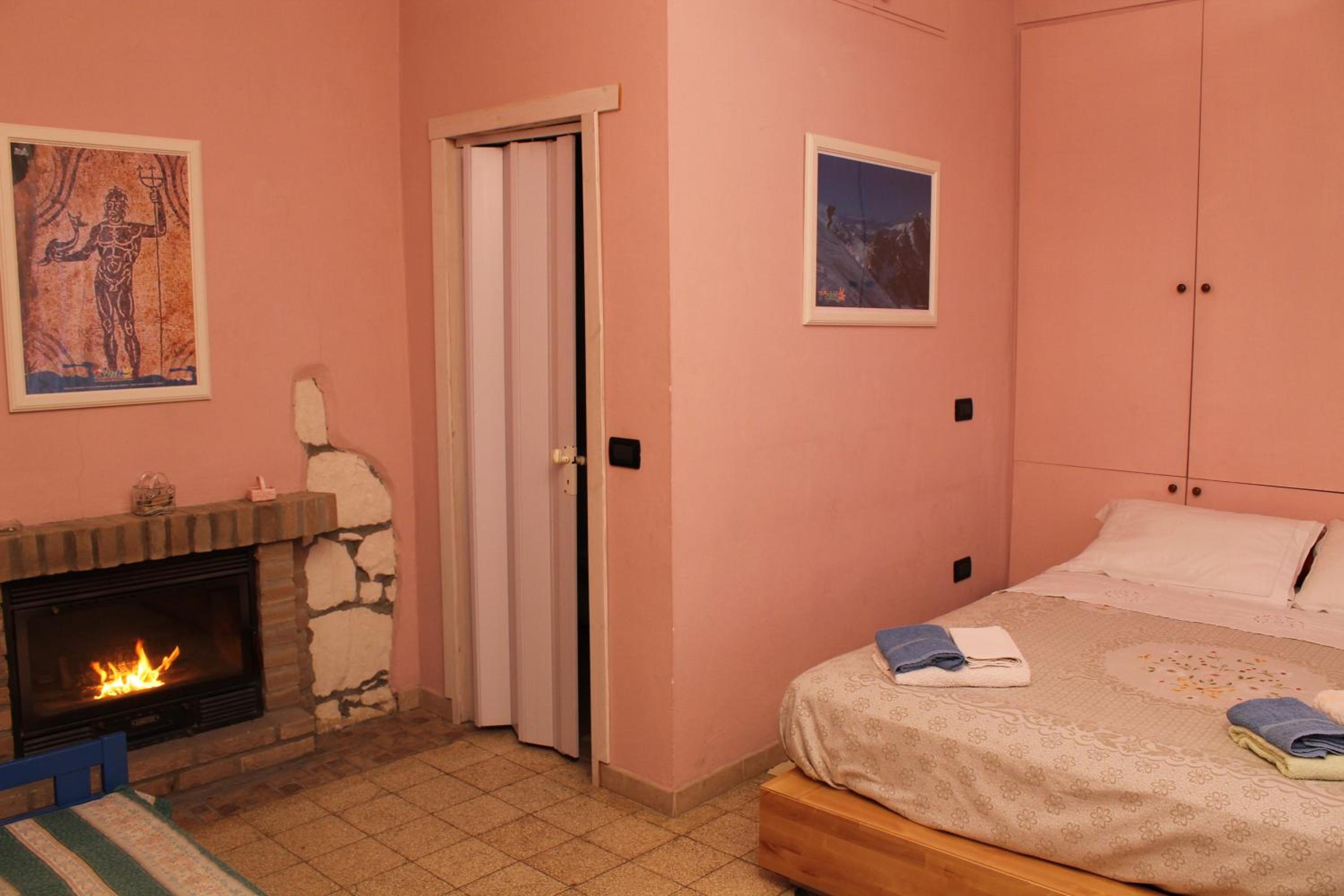 Double Room with Private Bathroom photo 1