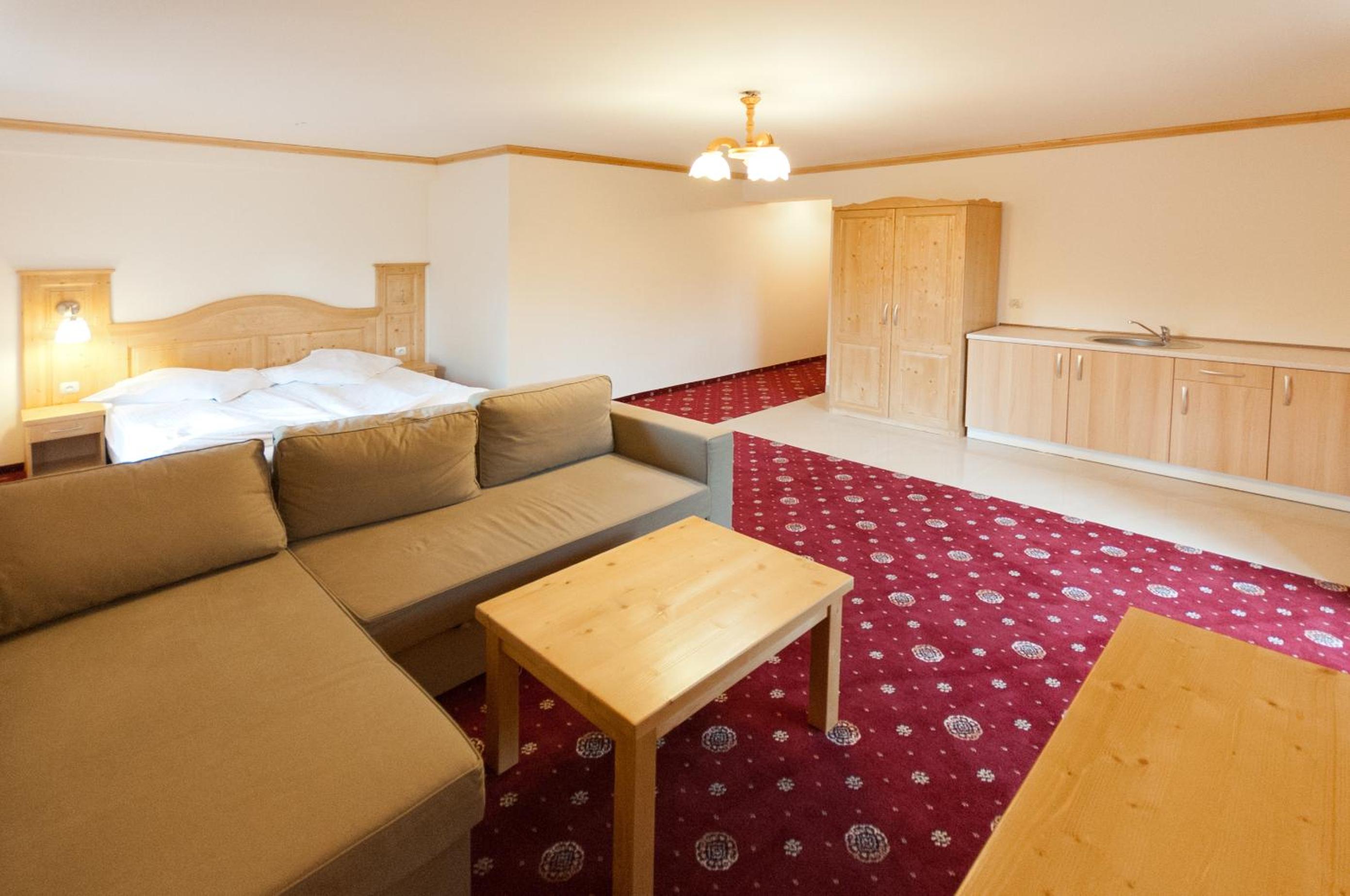 Triple Room - Photo 10