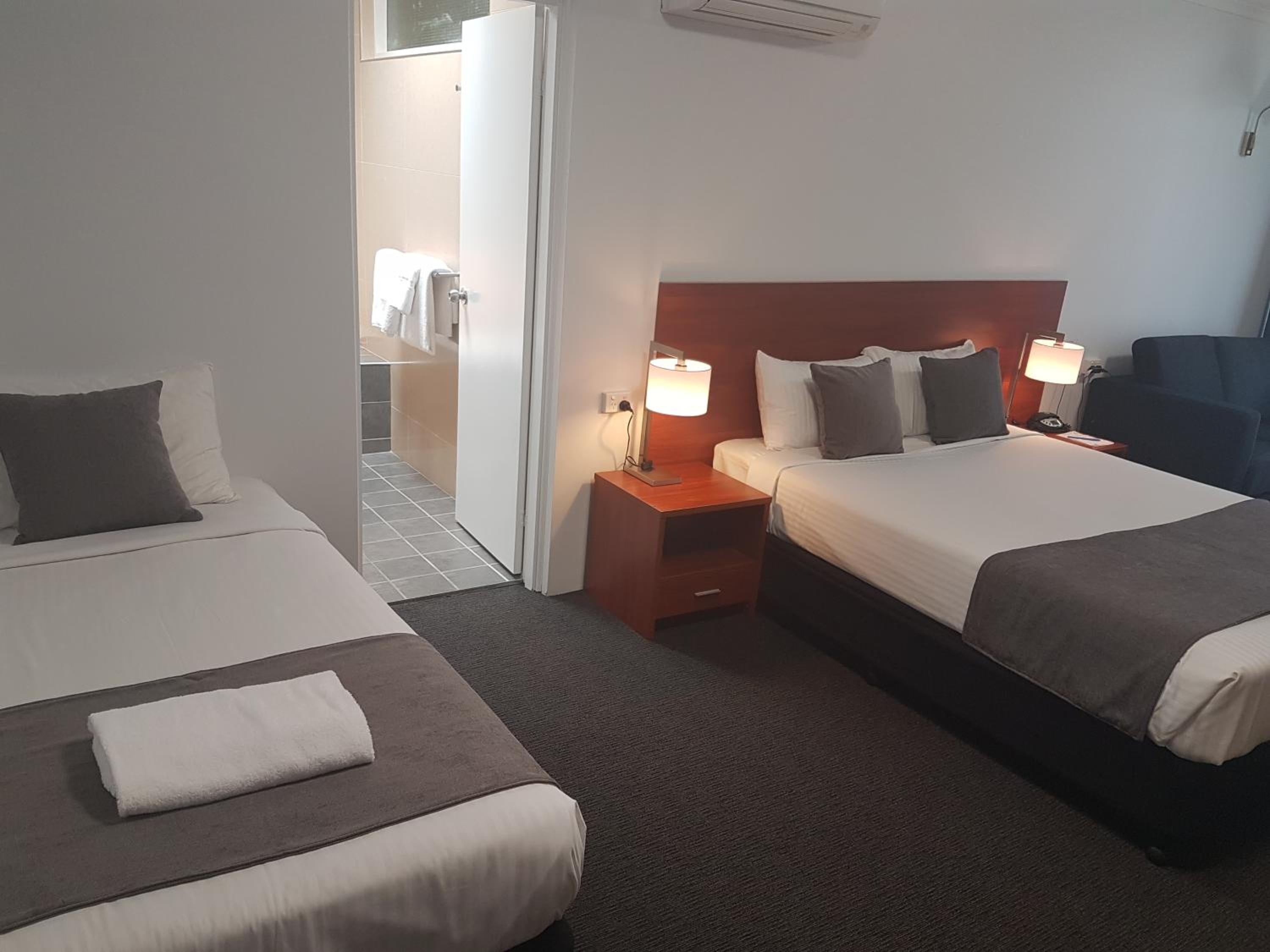 Deluxe Twin Room - Photo 4