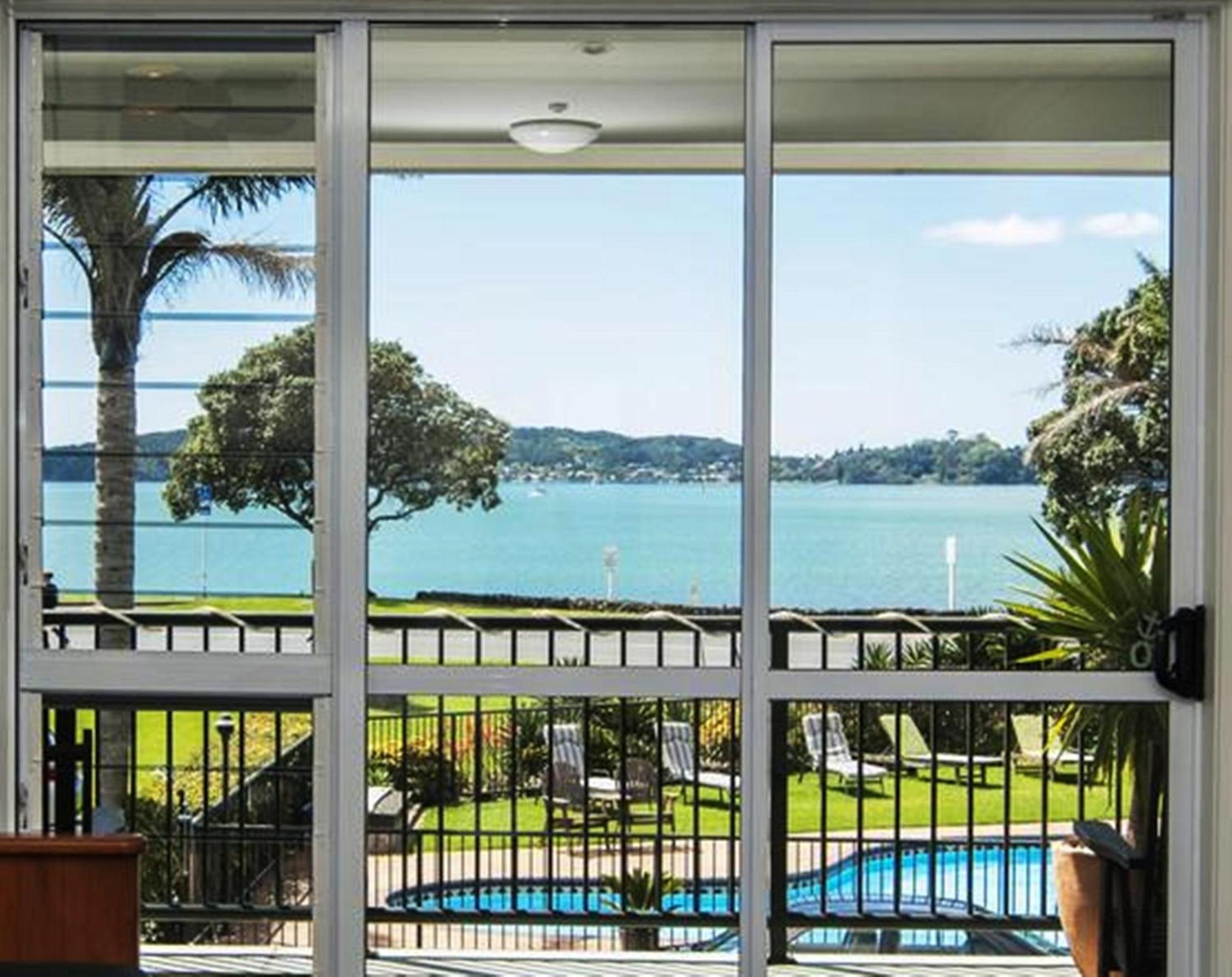 Studio Suite with Sea View - Photo 6