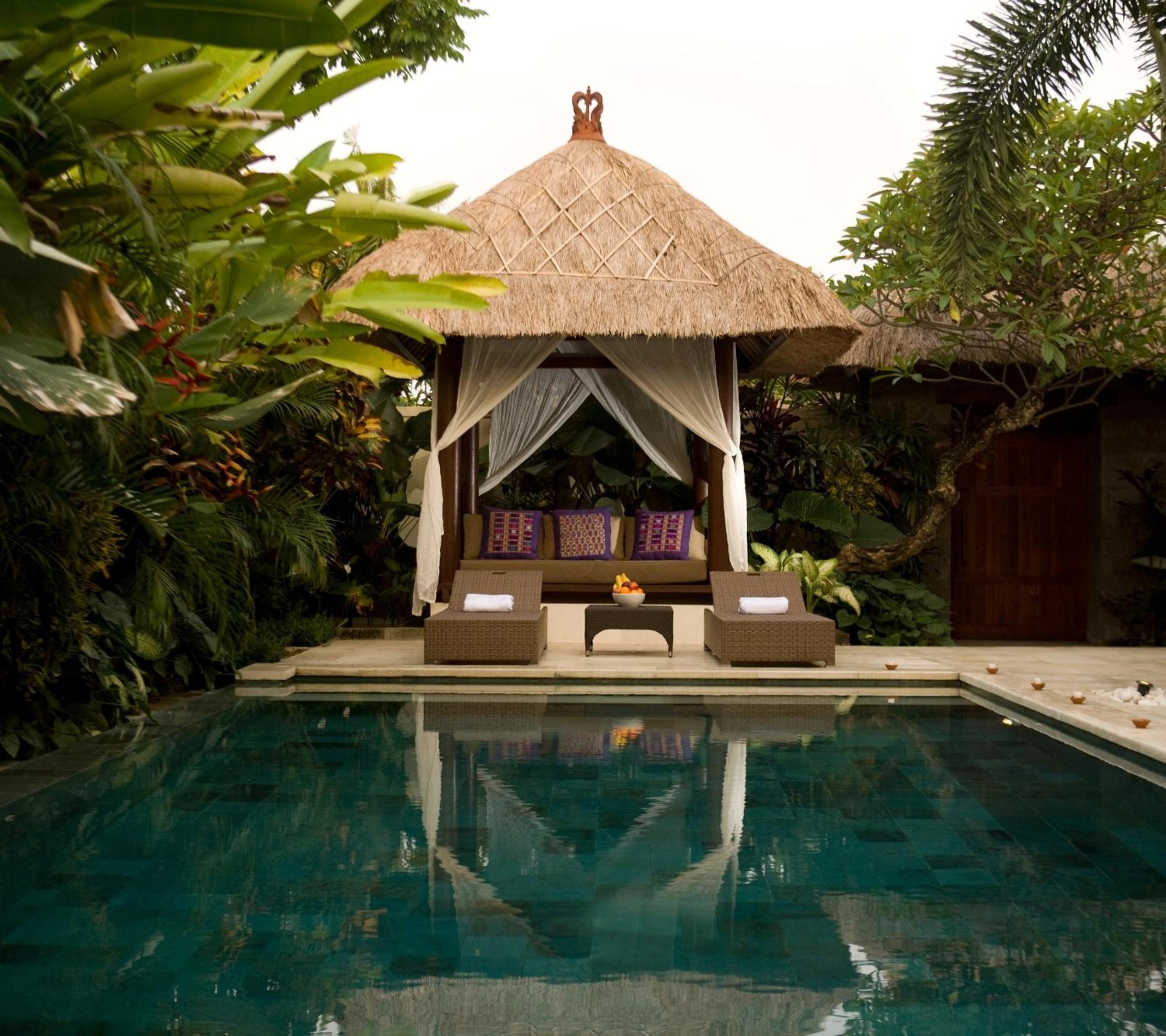 Three-Bedroom Villa with Private Pool - Photo 14