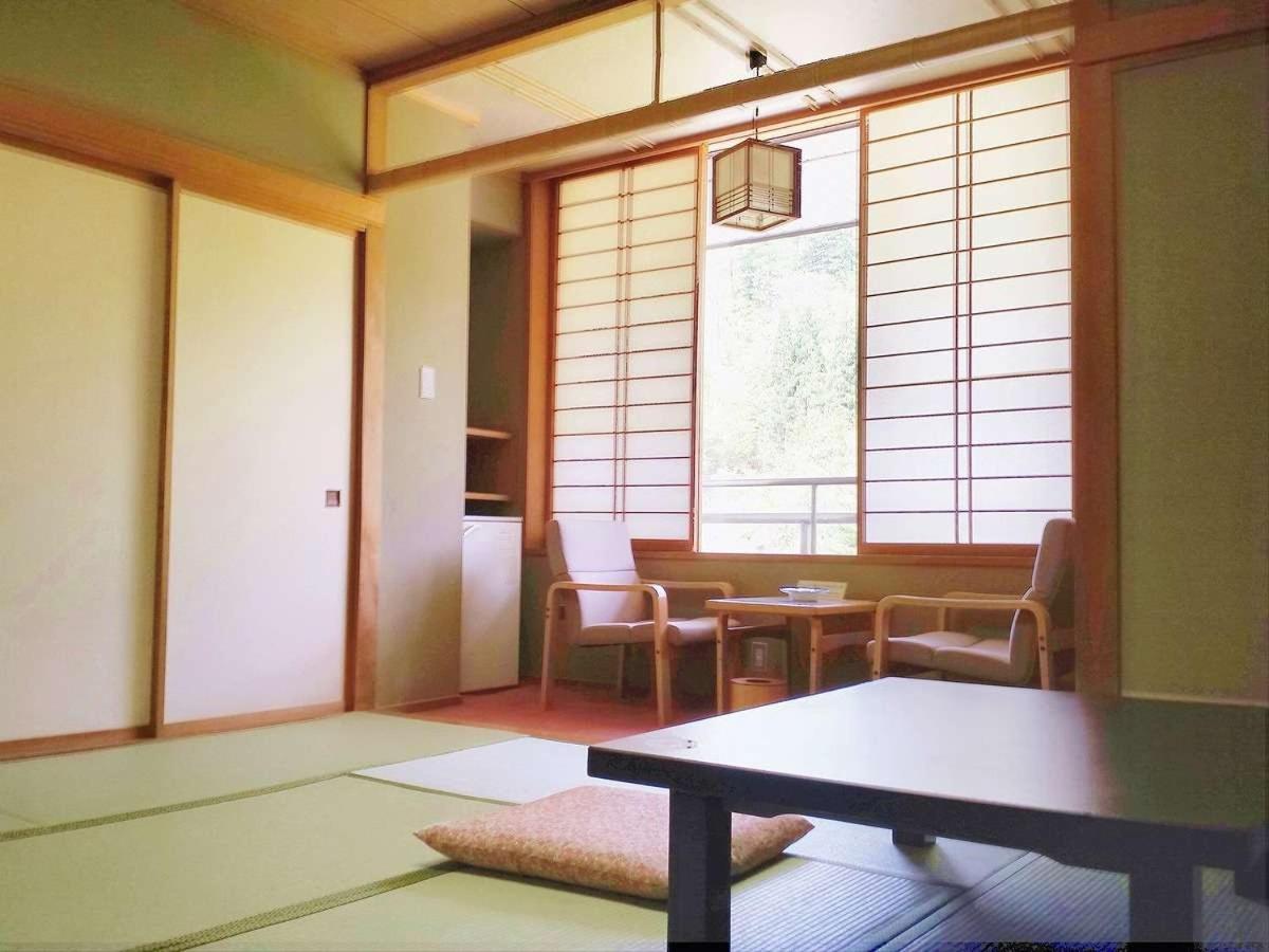 Economy Japanese-Style Room