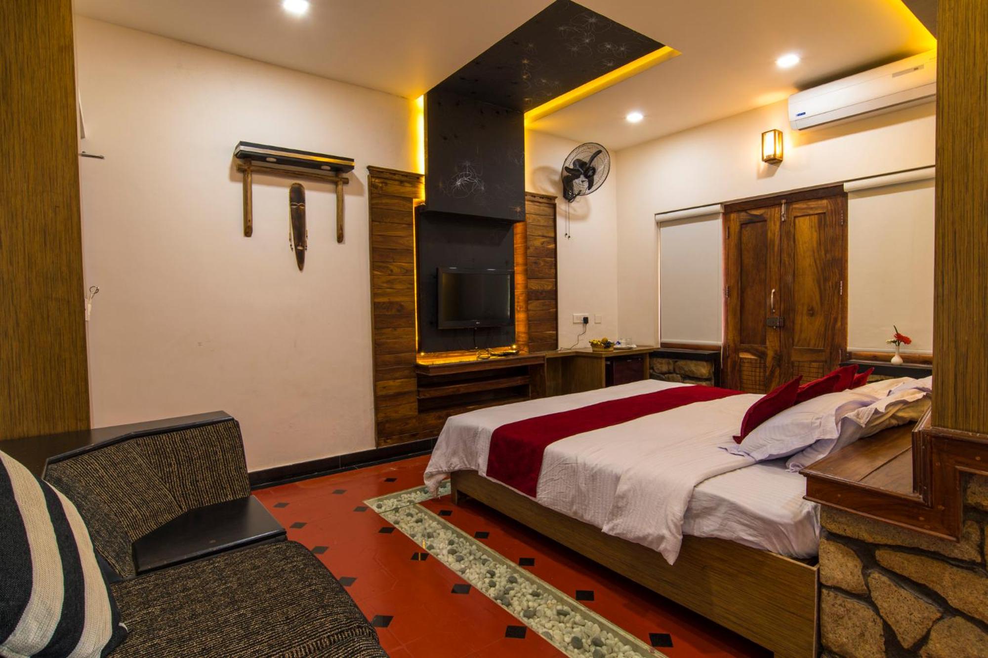 Premium Double Room - Photo 16