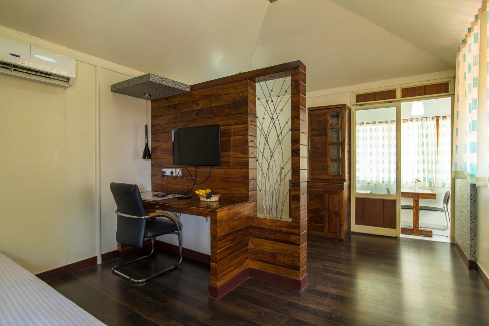 Premium Double Room - Photo 14
