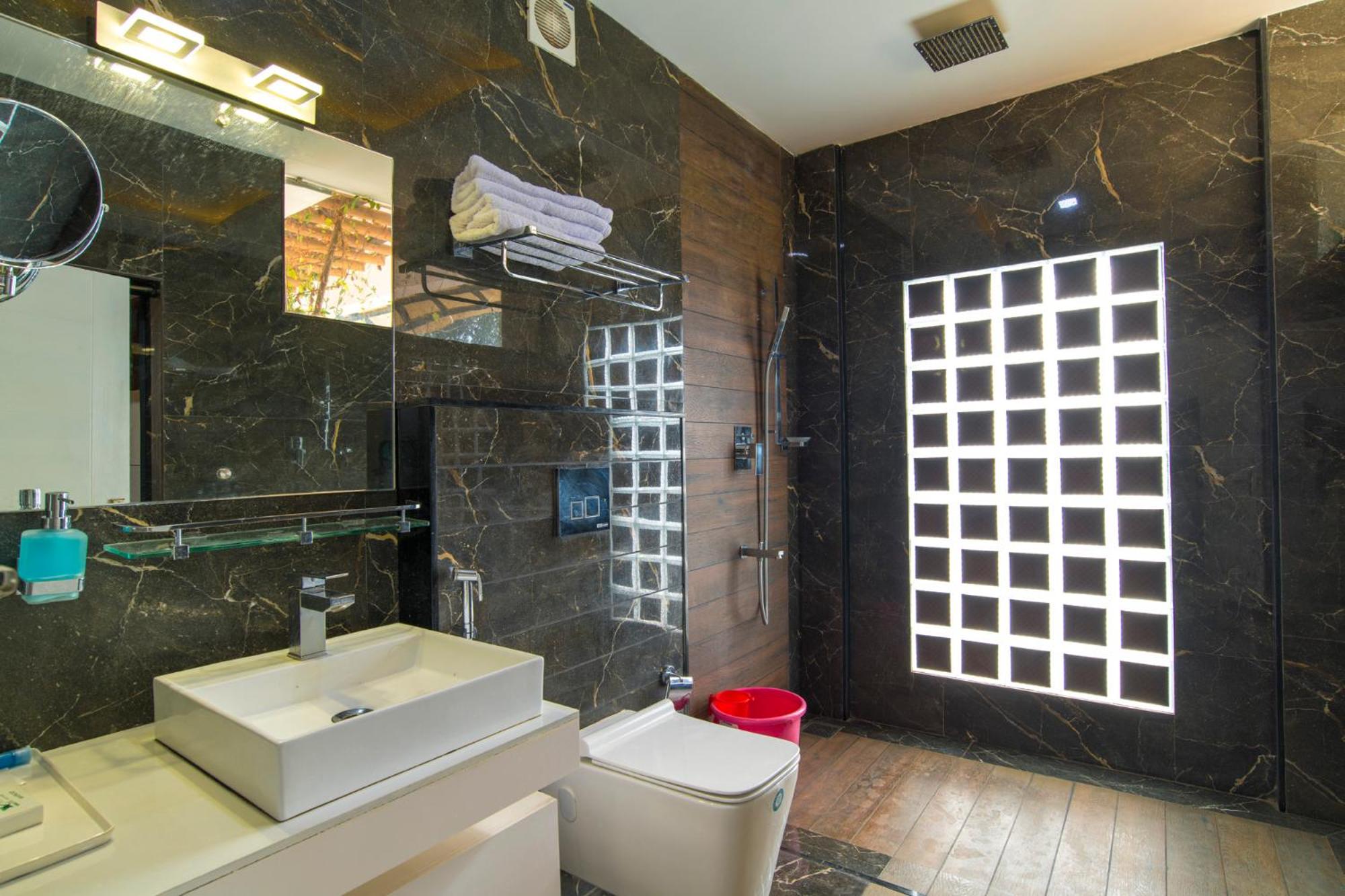 Duplex Suite - Photo 11