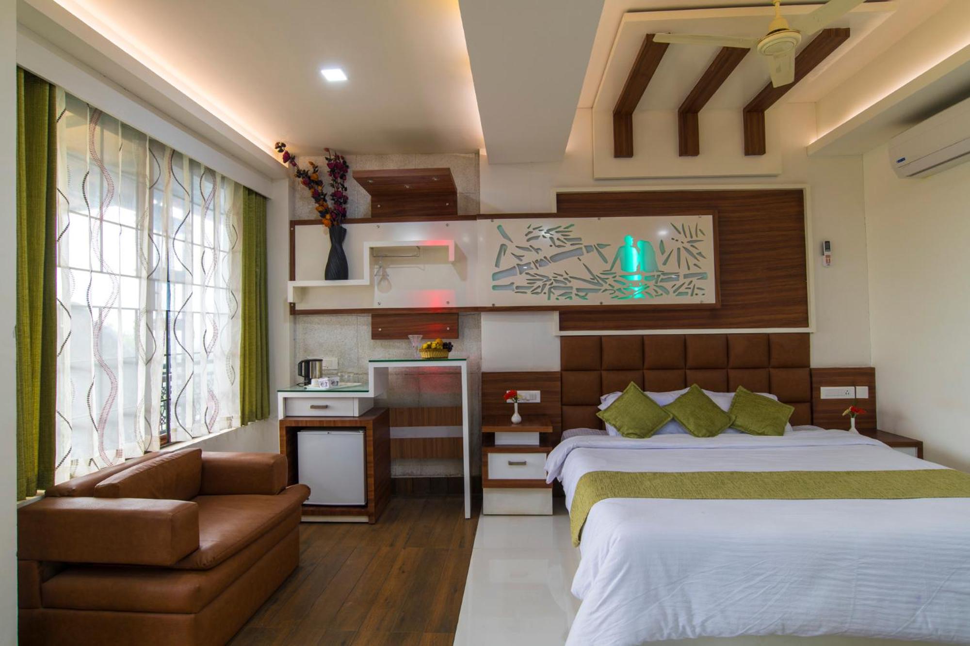 Premium Double Room - Photo 23