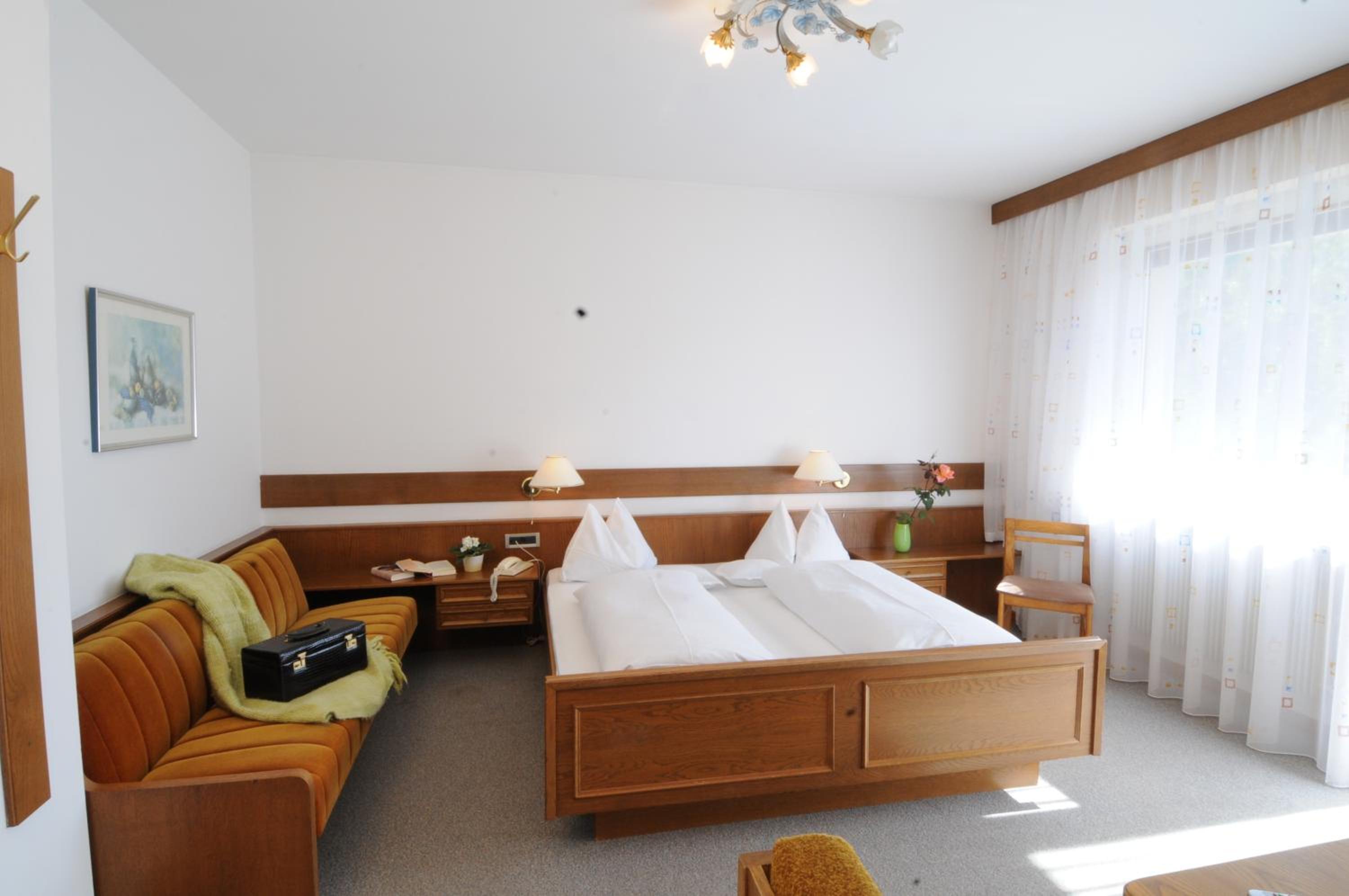 Double Room with Balcony - Photo 1
