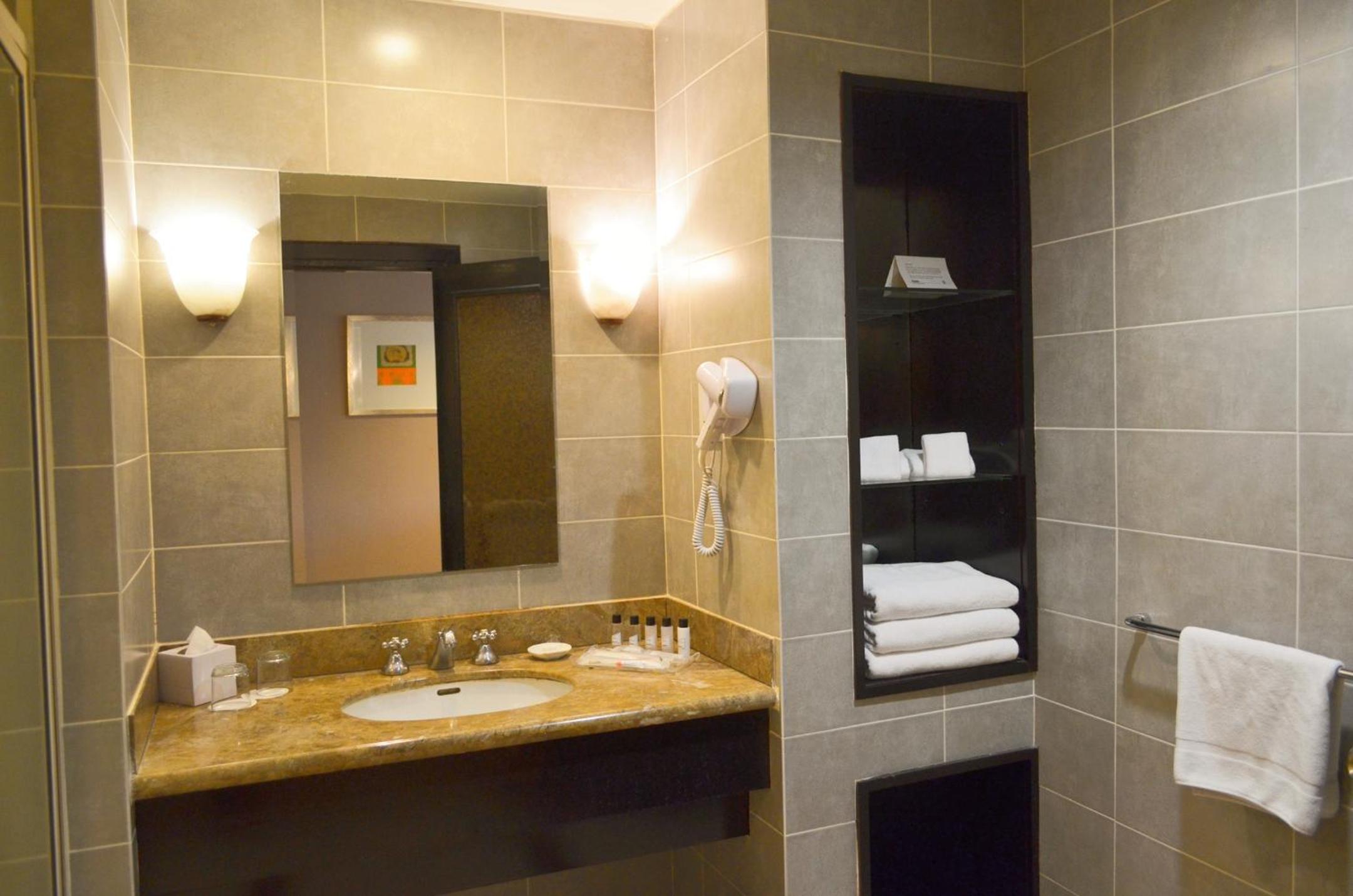 Deluxe Twin Room - Photo 5
